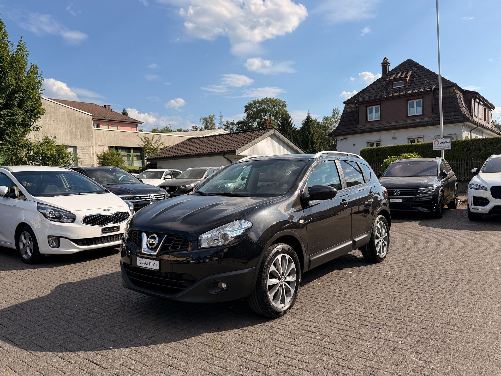 NISSAN Qashqai 2.0 4WD 360 XTronic CVT-image-3