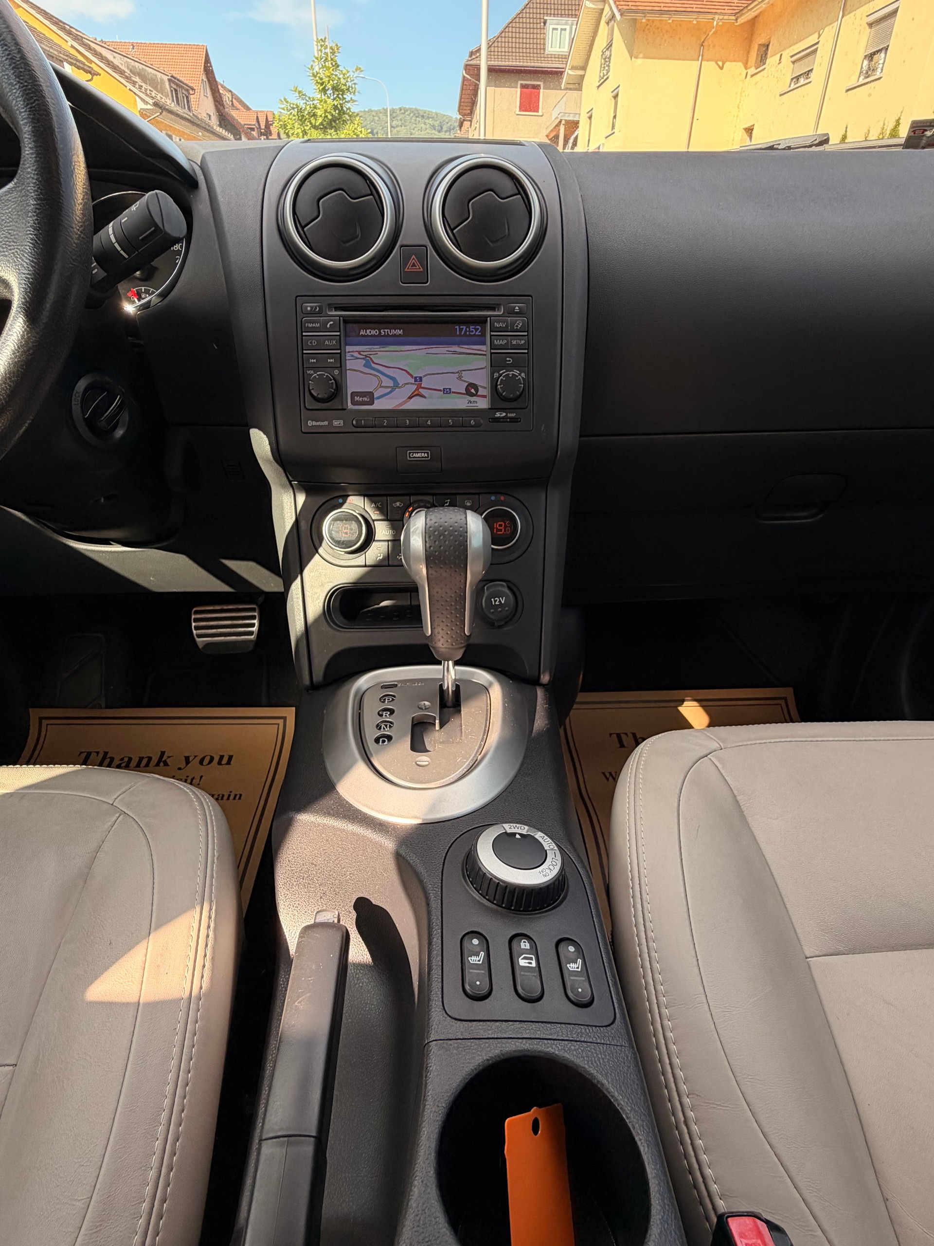 NISSAN Qashqai 2.0 4WD 360 XTronic CVT-image-21