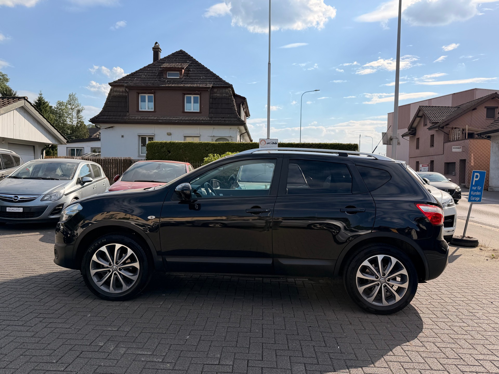 NISSAN Qashqai 2.0 4WD 360 XTronic CVT-image-5