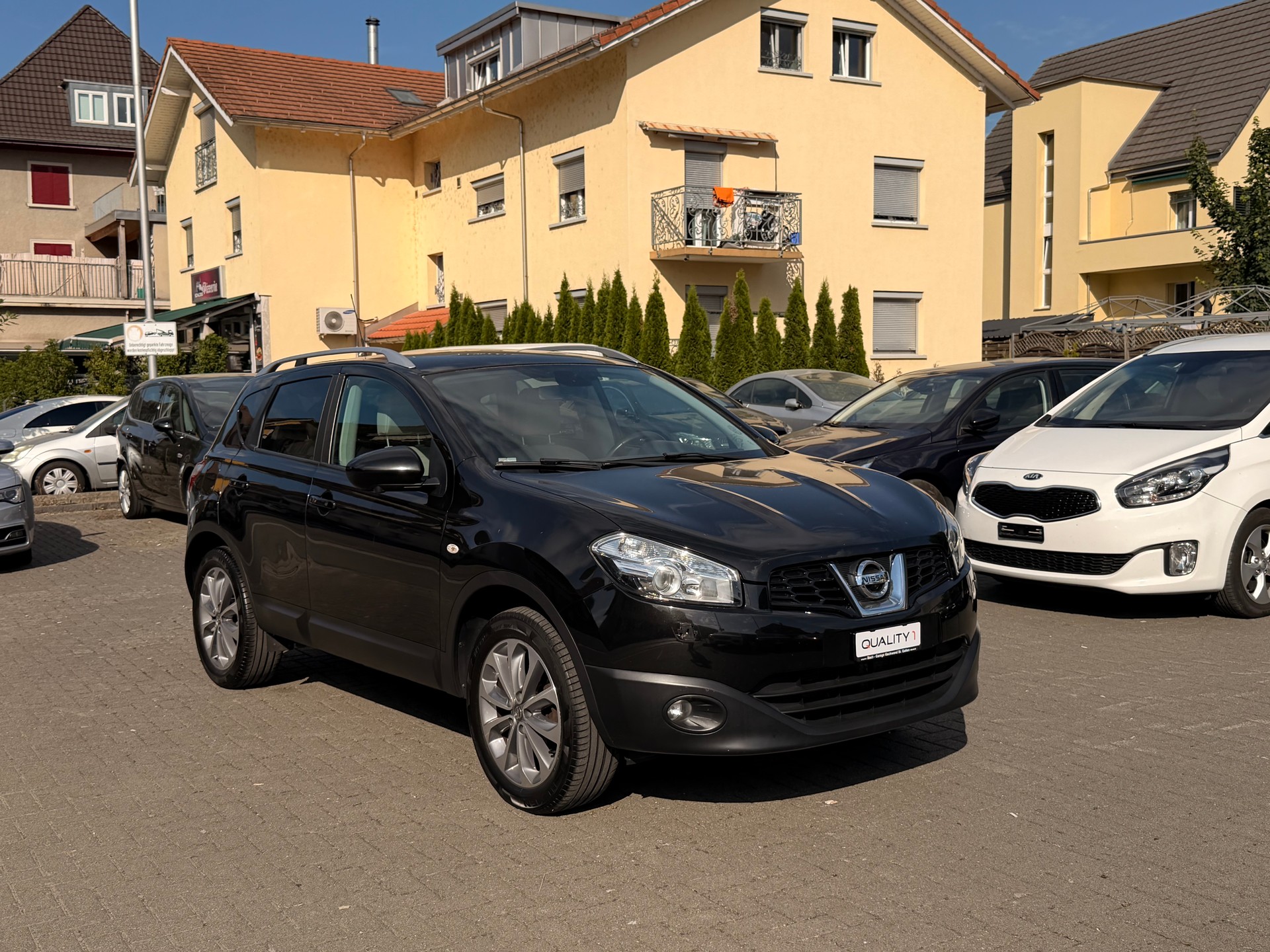 NISSAN Qashqai 2.0 4WD 360 XTronic CVT-image-1