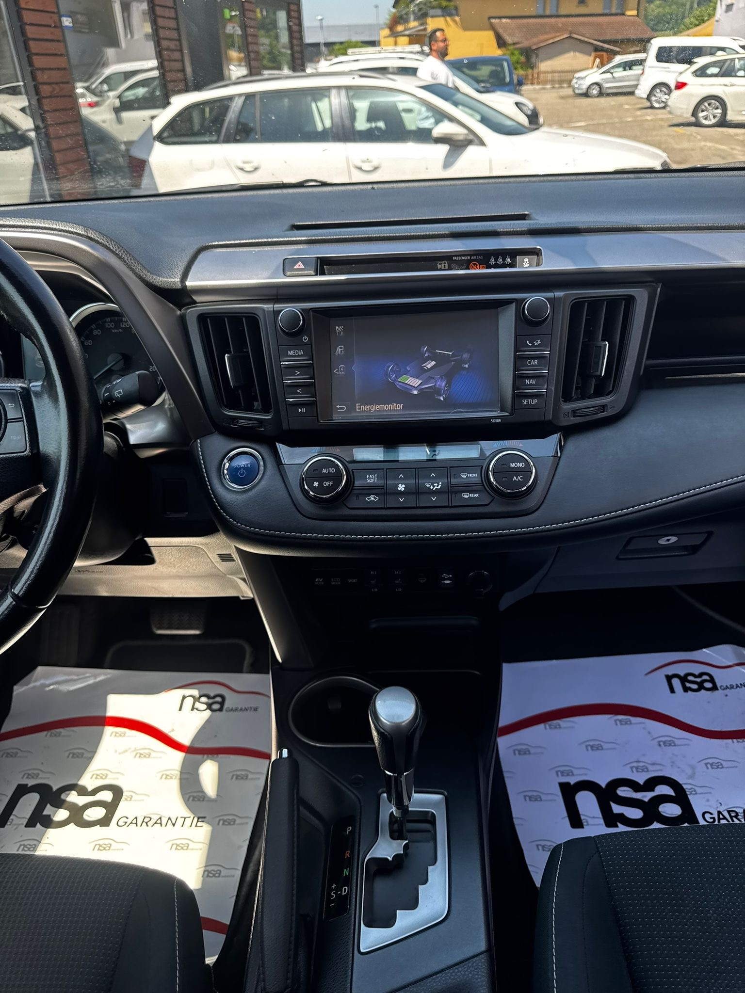 TOYOTA RAV-4 2.5 HSD Sol Premium e-CVT-image-12