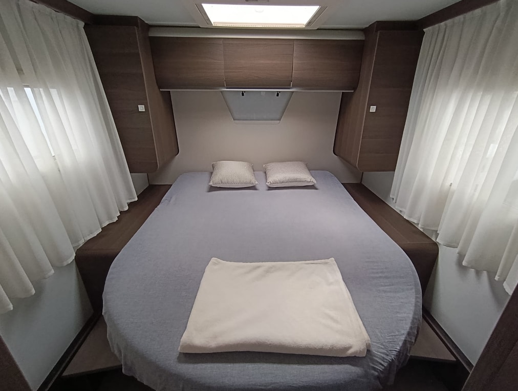 ADRIA *** Adria Coral Supreme 670 DC Premium Fahrzeug /Lithium Bat.| Truma Combi E Heizung | Autark & Winterfest *-image-3