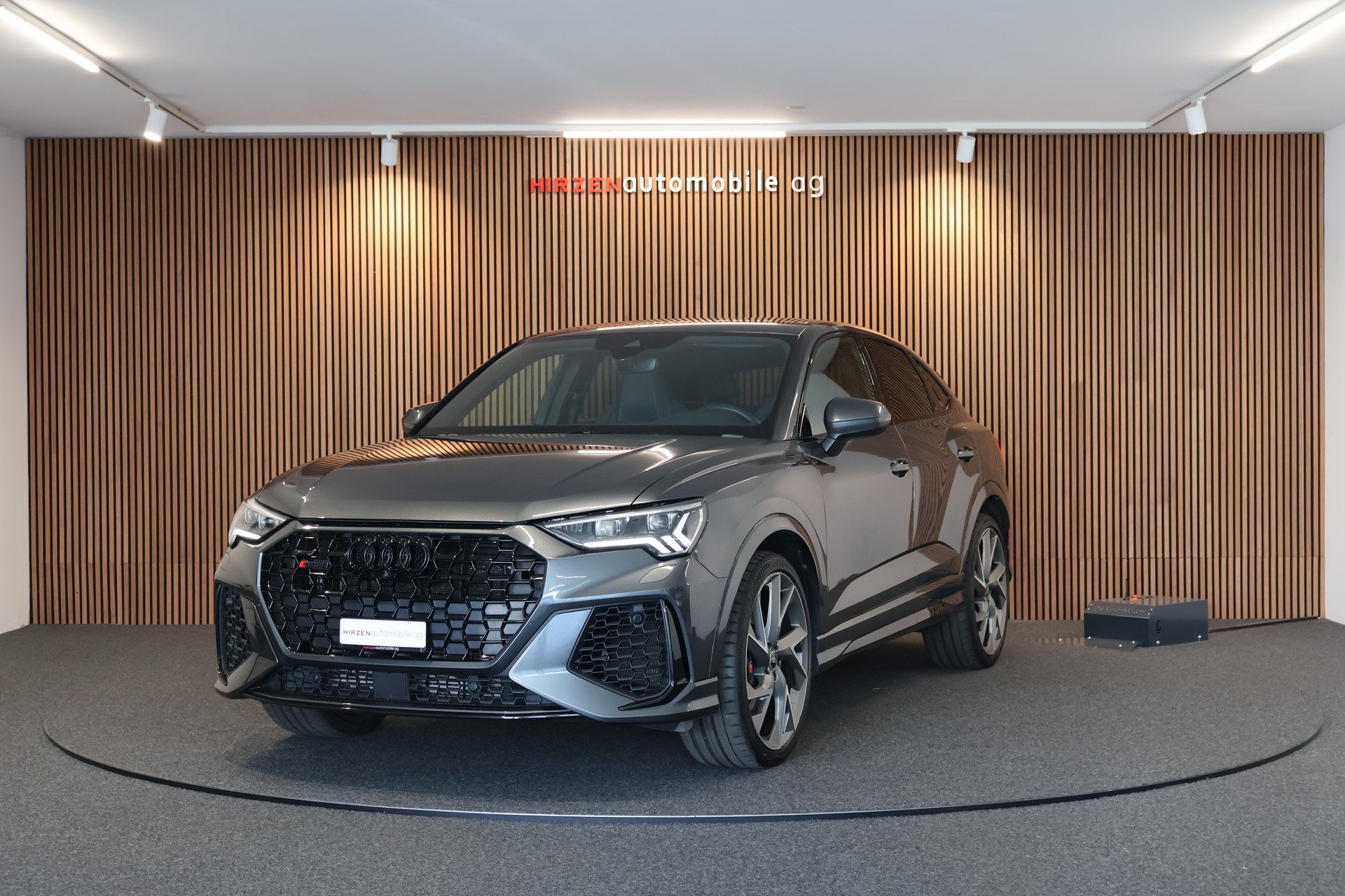 AUDI RS Q3 Sportback quattro S tronic-image-0
