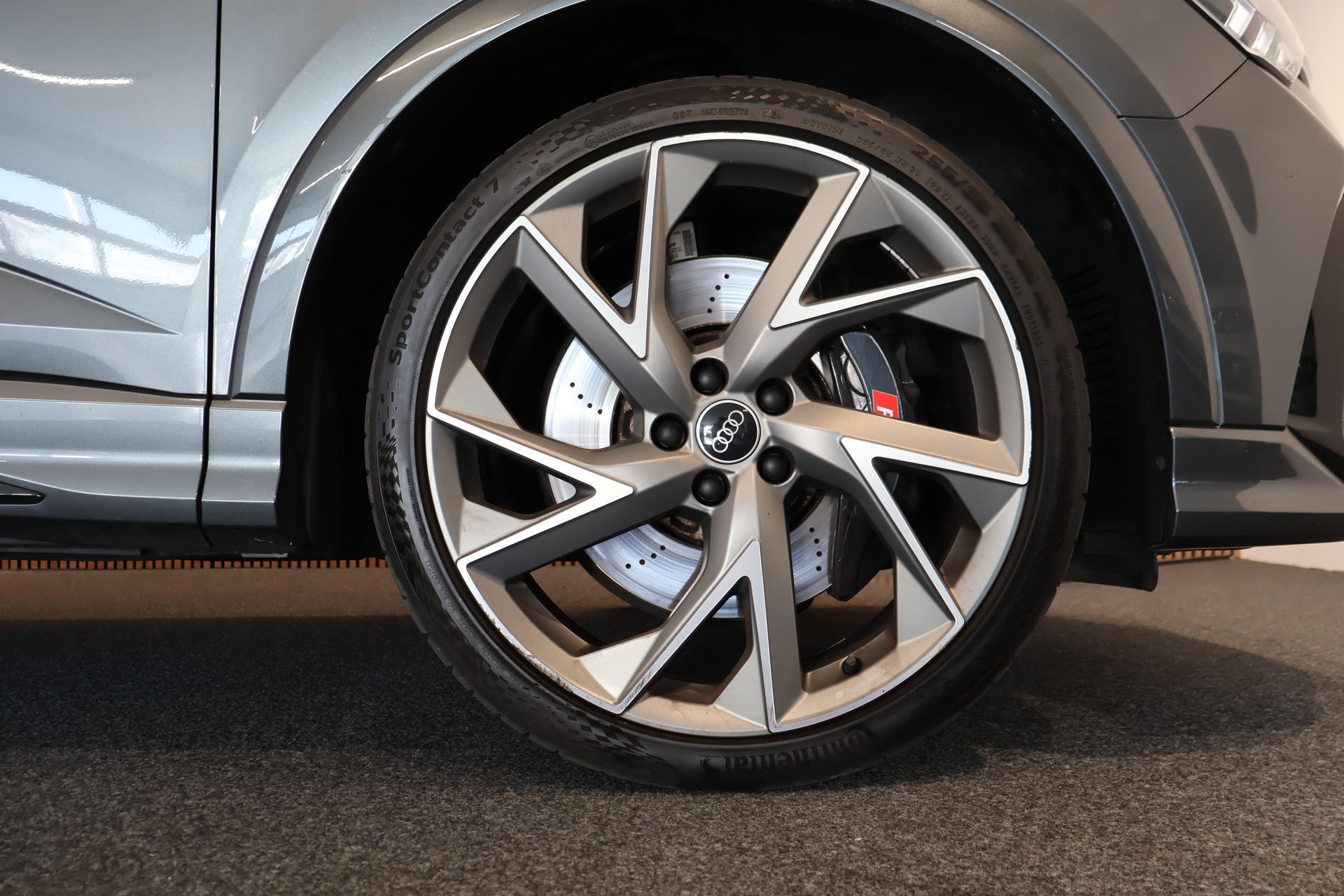 AUDI RS Q3 Sportback quattro S tronic-image-29