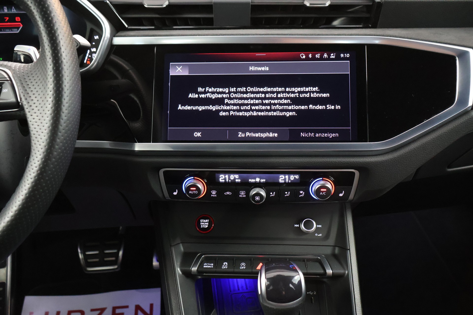 AUDI RS Q3 Sportback quattro S tronic-image-16