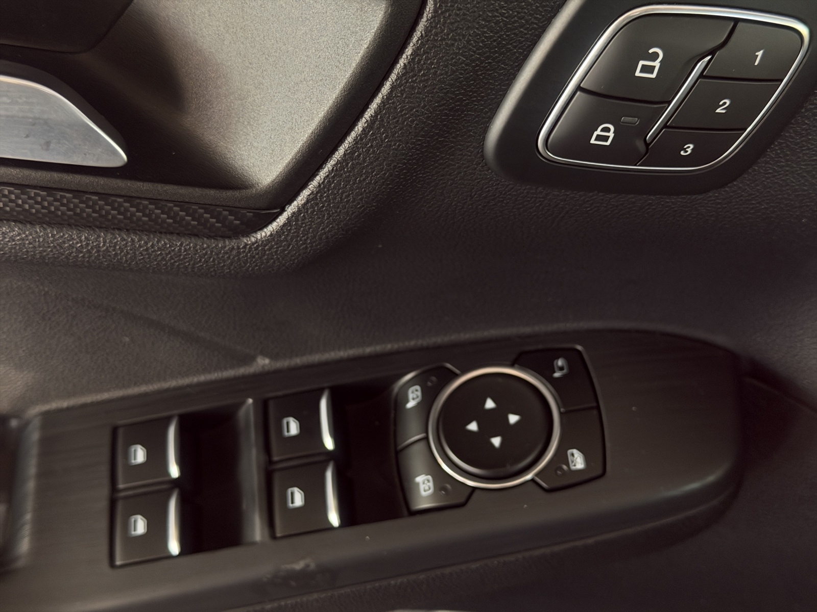 FORD Kuga 2.5 Hybrid ST-Line X 4x4-image-12