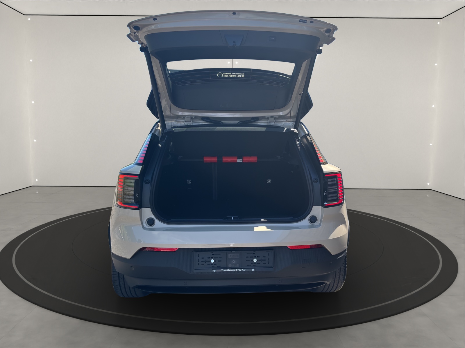 VOLVO EX30 E60 Plus-image-2