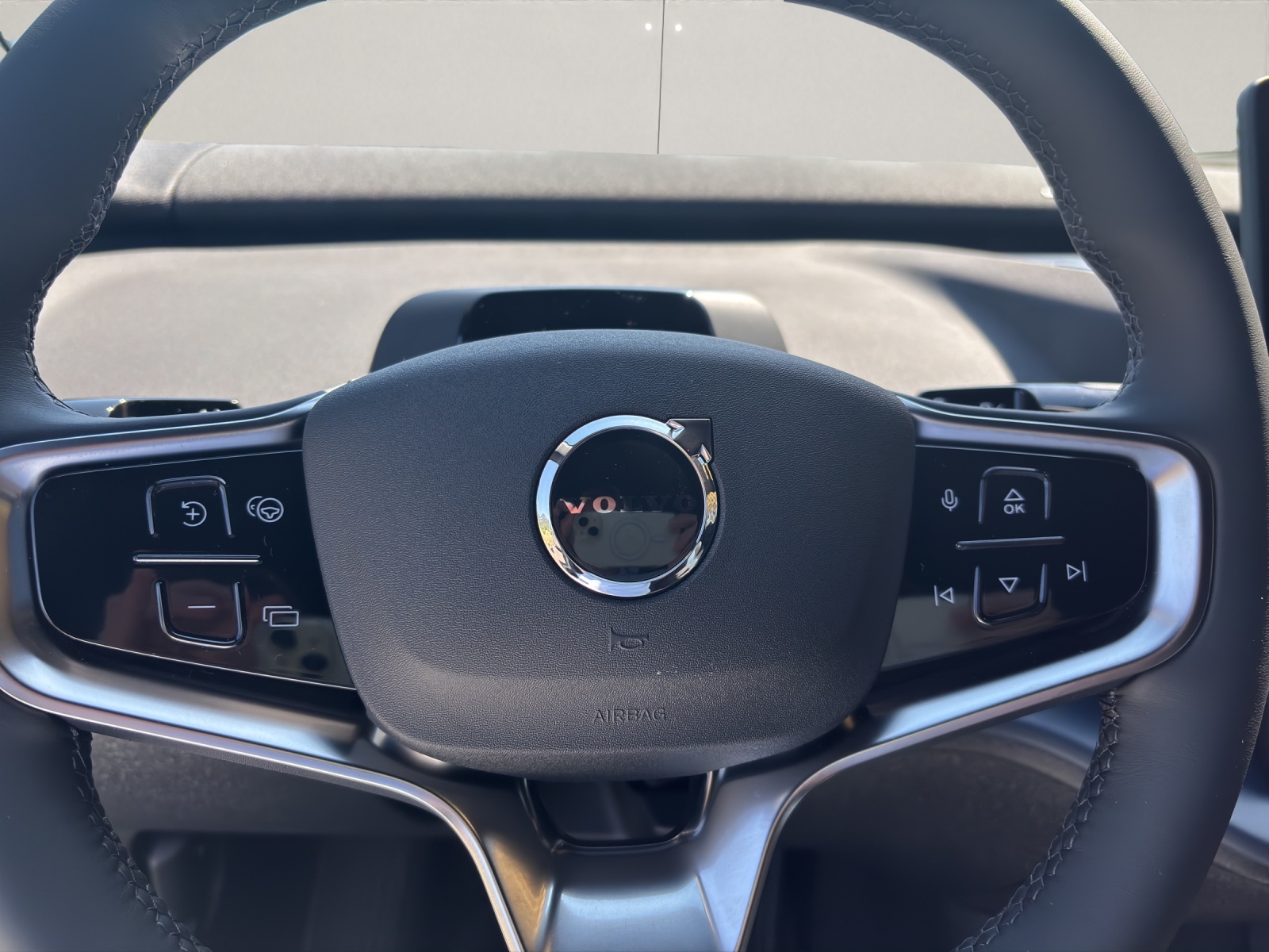 VOLVO EX30 E60 Plus-image-5