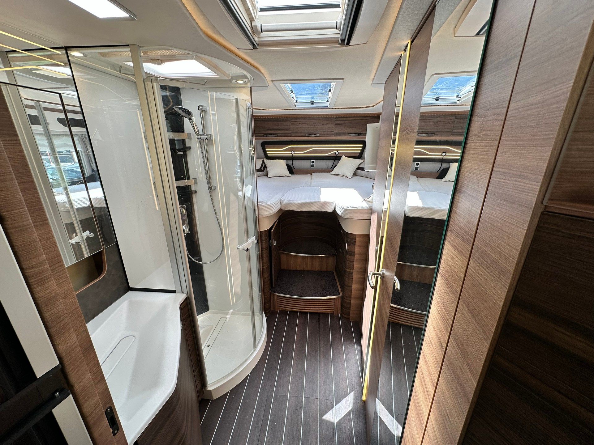 KNAUS Sun I 900 LEG-image-24