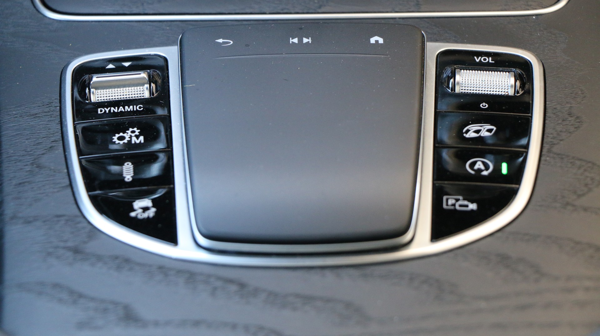 MERCEDES-BENZ GLC 63 S AMG 4Matic-image-17