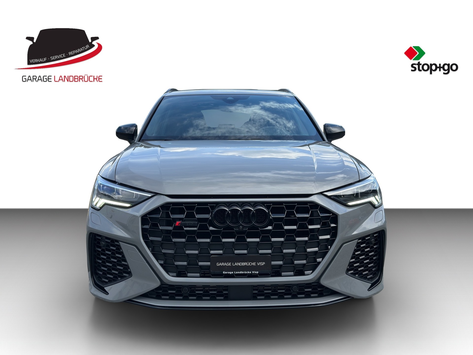 AUDI RS Q3 2.5 TFSI quattro S-Tronic-image-2