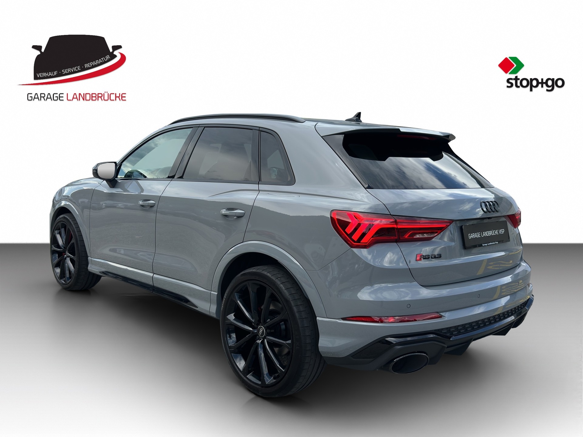 AUDI RS Q3 2.5 TFSI quattro S-Tronic-image-14