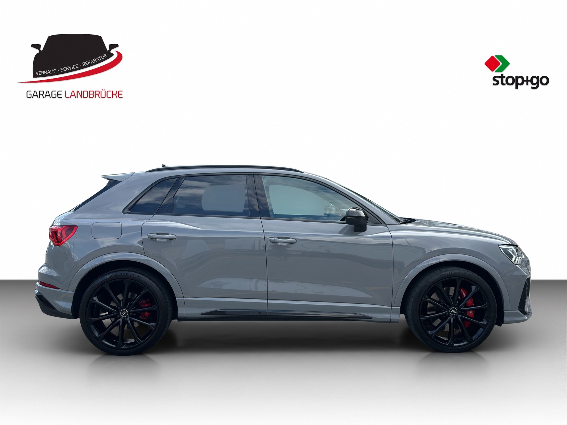 AUDI RS Q3 2.5 TFSI quattro S-Tronic-image-8