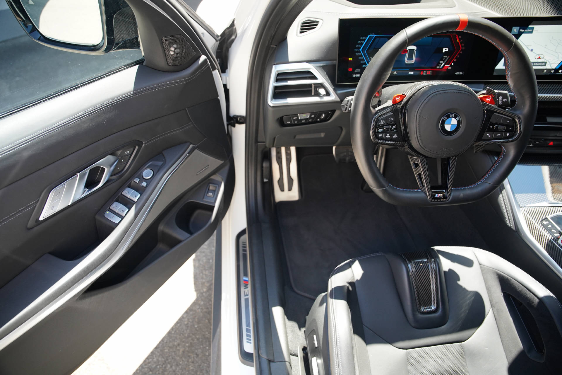 BMW M3 Touring xDrive Competition M LCI-image-8