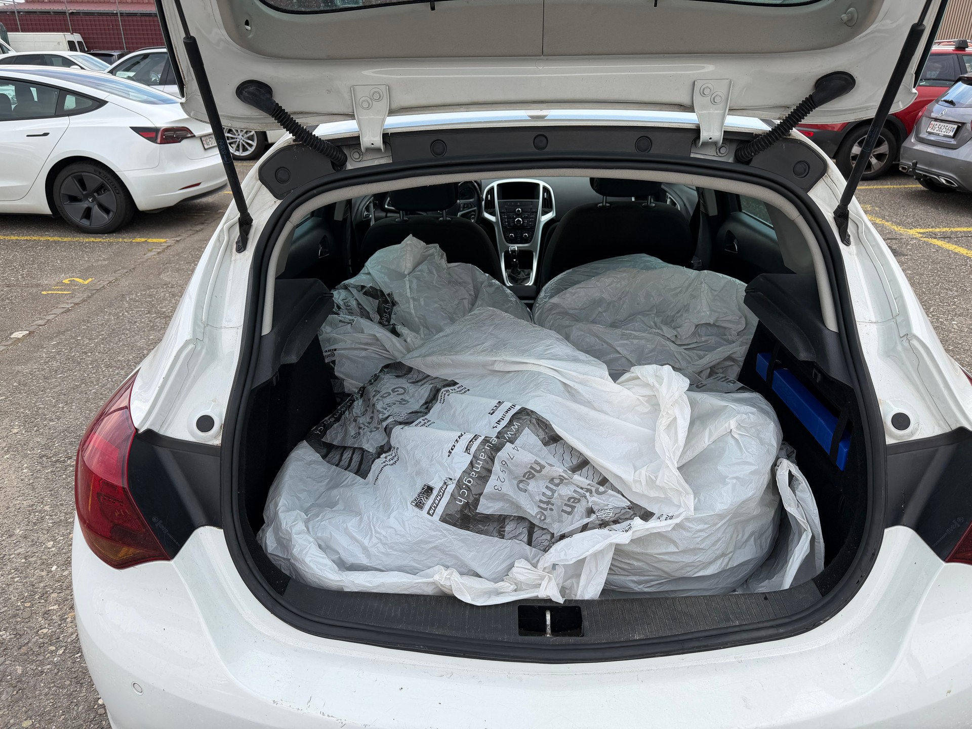 OPEL Astra 1.6i 16V Turbo Enjoy-image-5