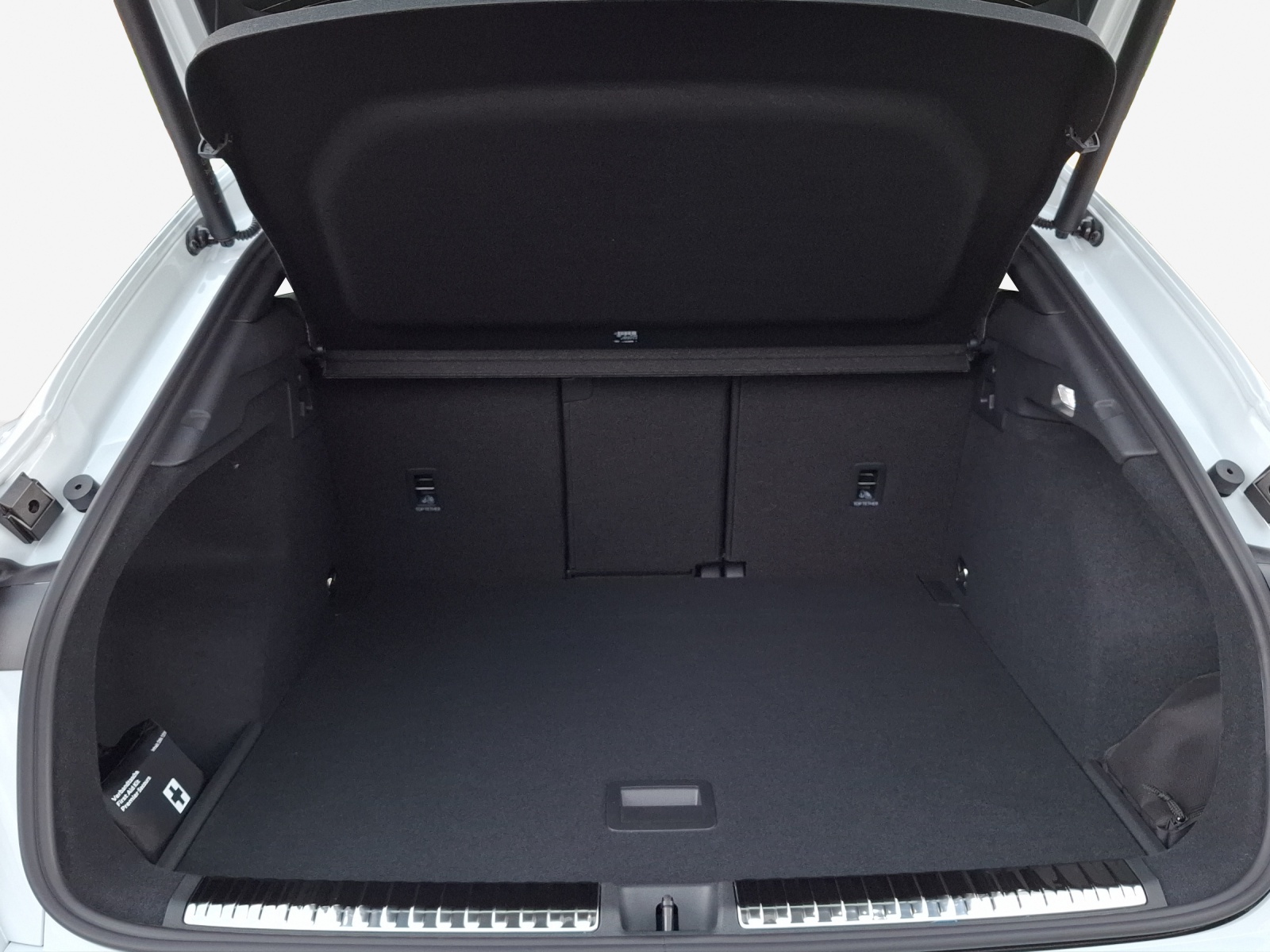 AUDI Q3 Sportback TFSI quattro 195 kW S tronic-image-12