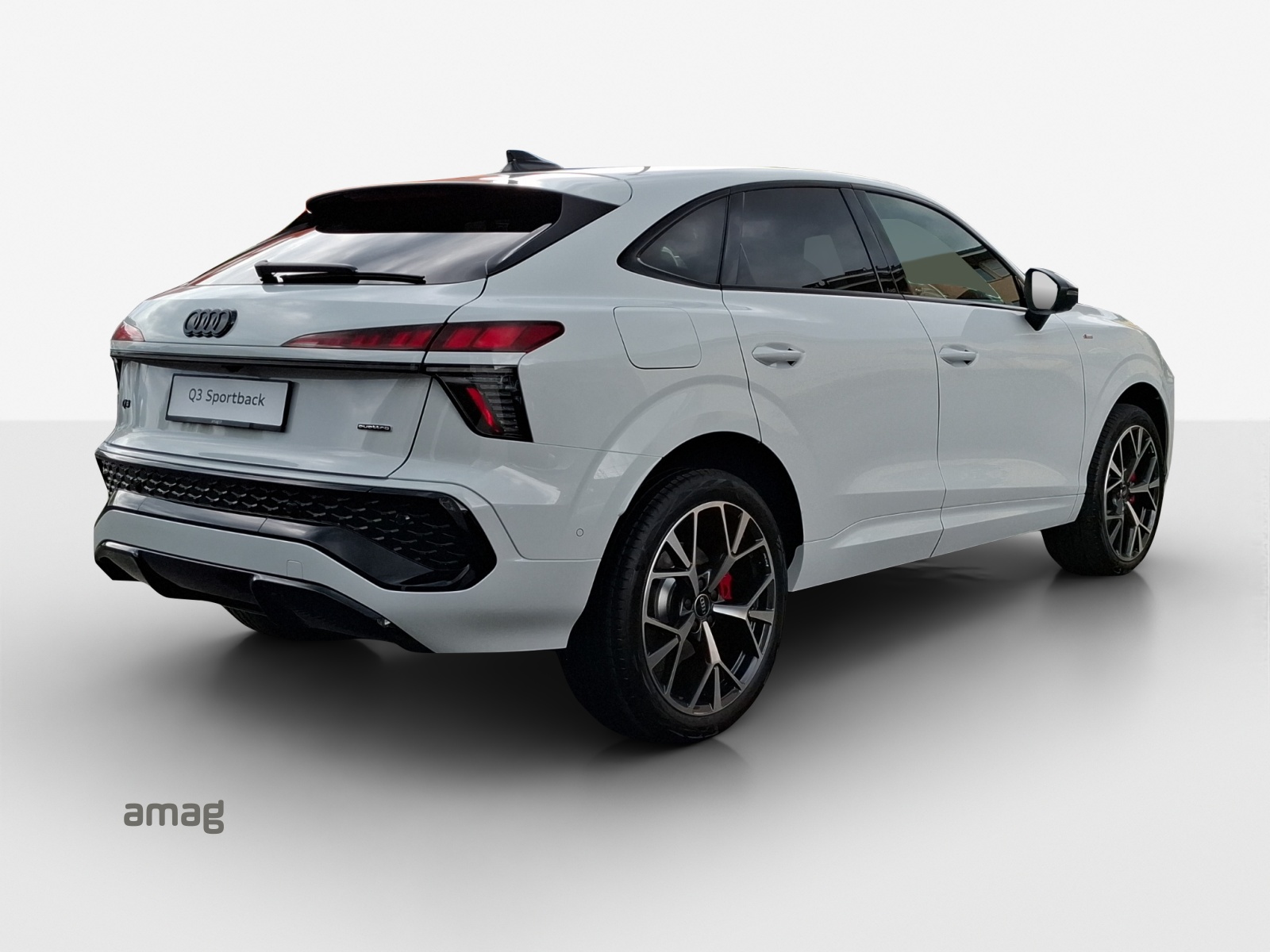 AUDI Q3 Sportback TFSI quattro 195 kW S tronic-image-4