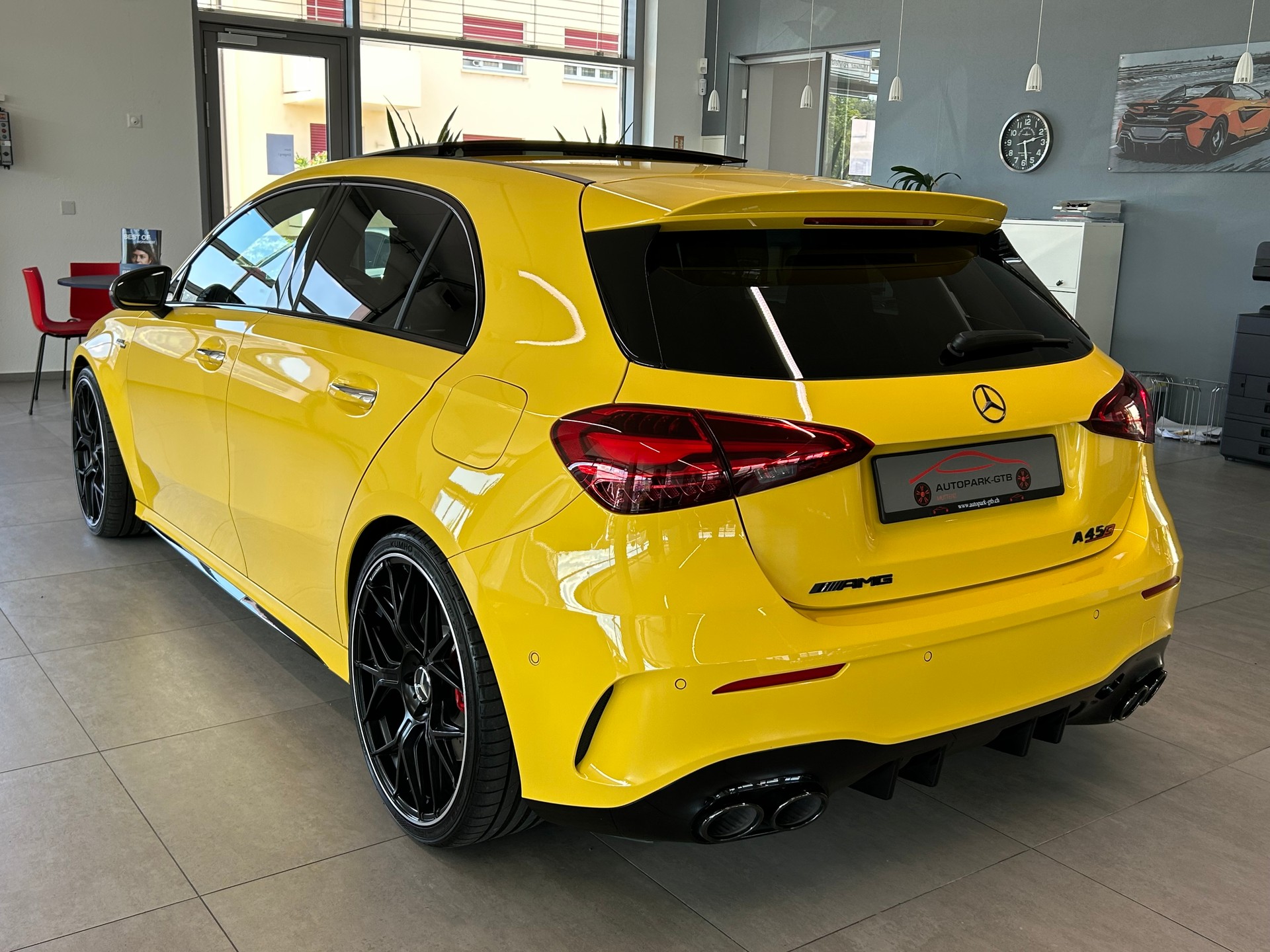 MERCEDES-BENZ A AMG 45 S 4Matic+ 8G-DCT-image-6