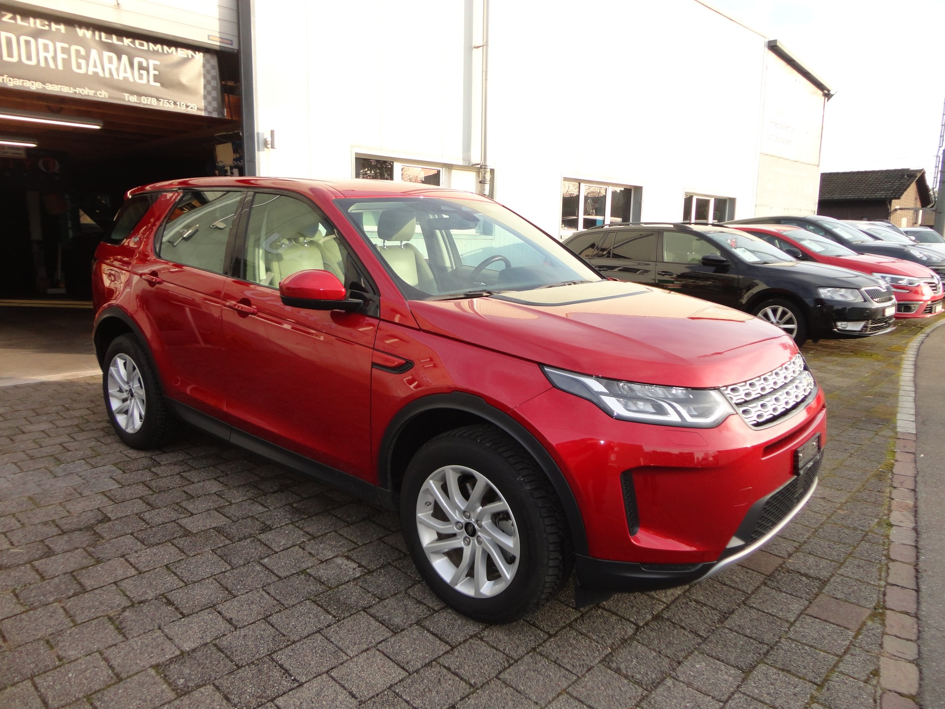 LAND ROVER Discovery Sport P200 2.0 Si4 MHEV Base AT9-image-6