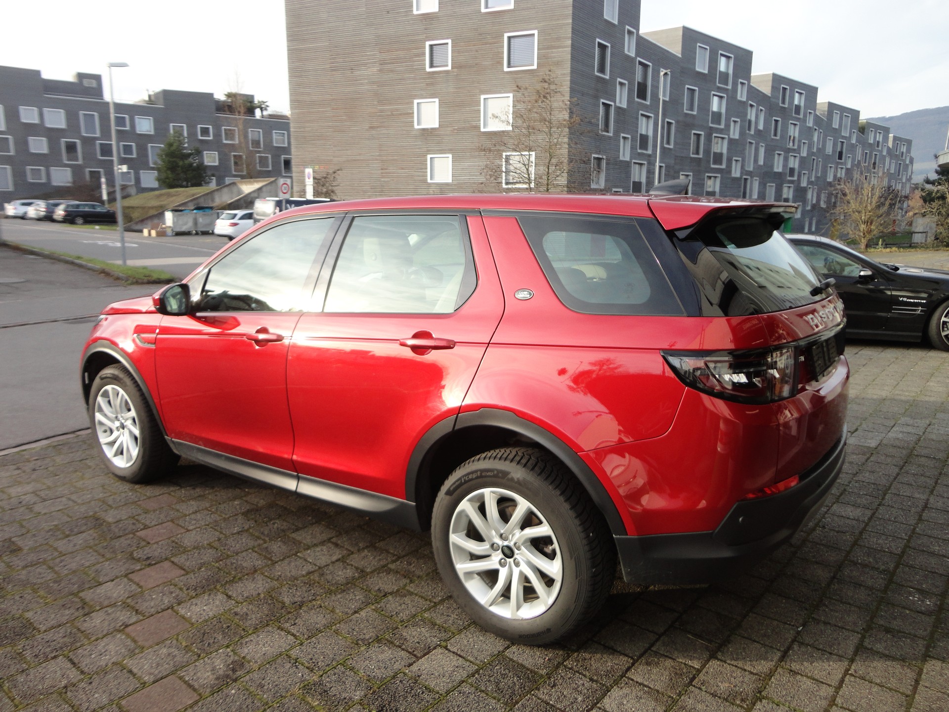 LAND ROVER Discovery Sport P200 2.0 Si4 MHEV Base AT9-image-2