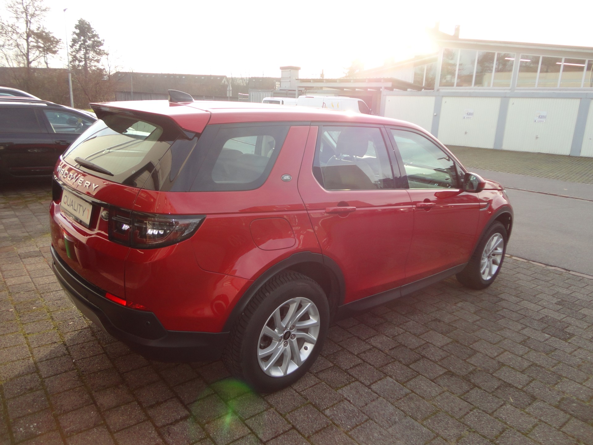 LAND ROVER Discovery Sport P200 2.0 Si4 MHEV Base AT9-image-4