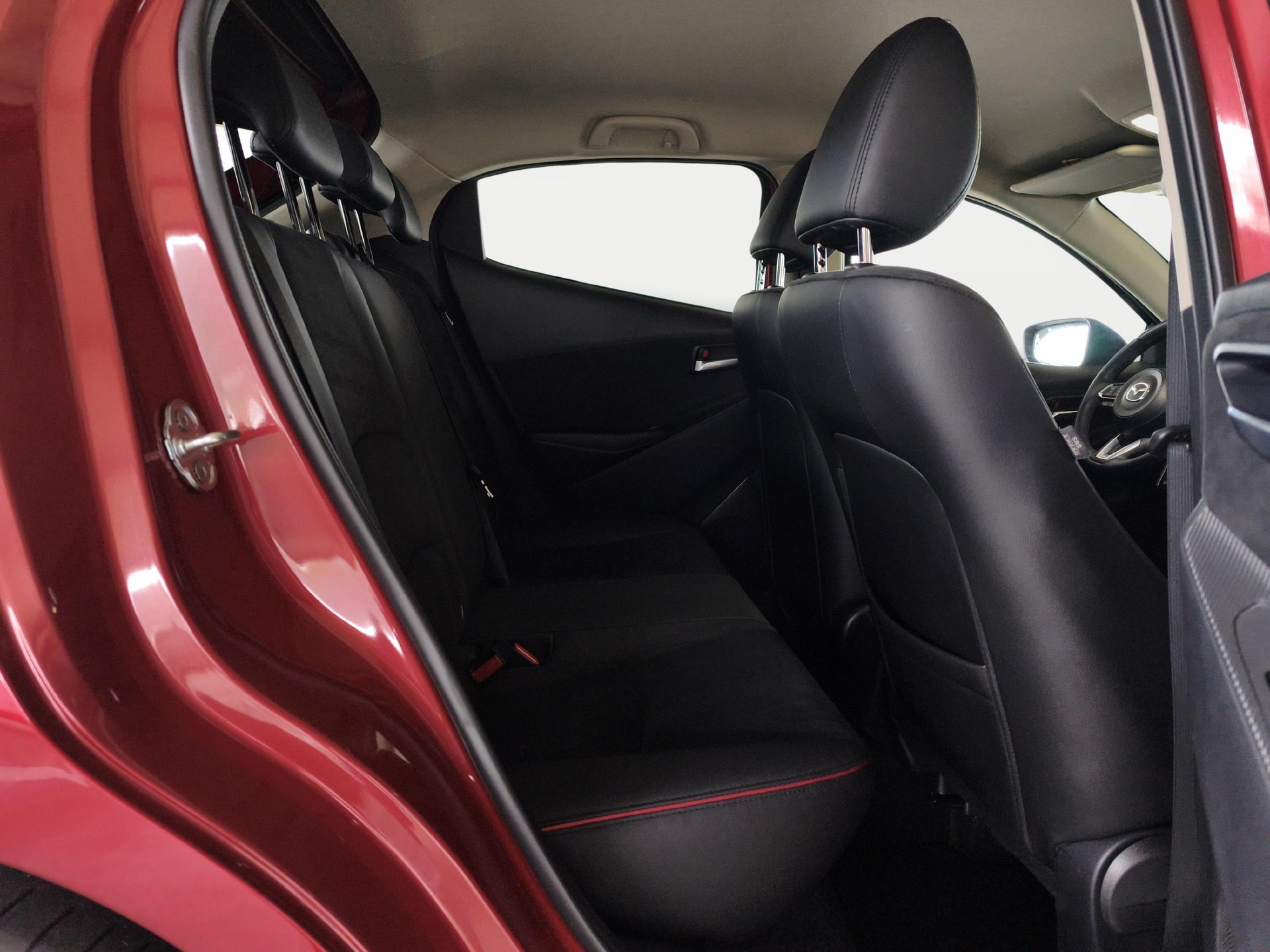 MAZDA 2 1.5 115 Homura-image-10