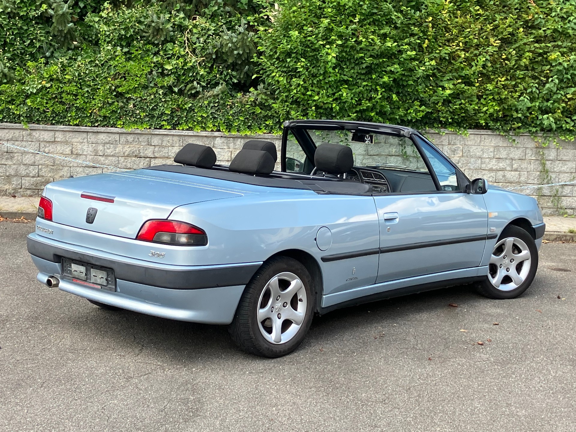 PEUGEOT 306 Cabrio 1.8 16V Swiss-image-5