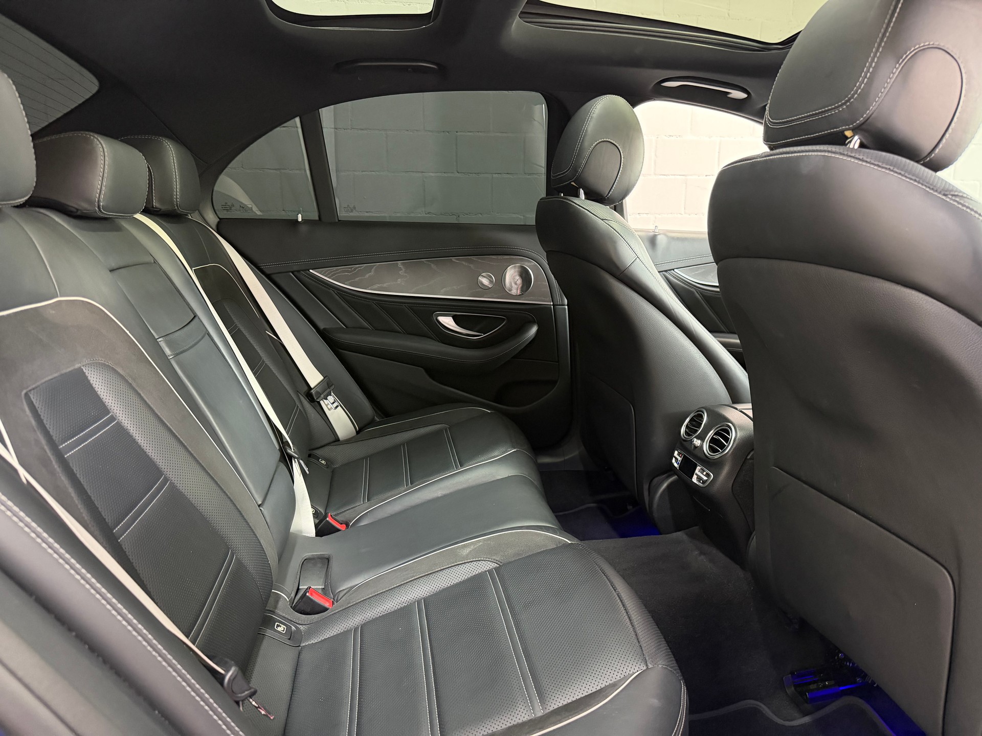MERCEDES-BENZ AMG E 63 S 4Matic+ Speedshift 9G-TCT * Blau matt * Headup * Burmester * 360 Kamera * Distronic *-image-10