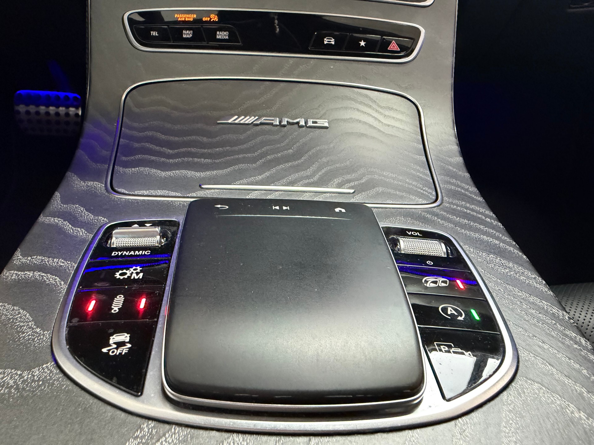 MERCEDES-BENZ AMG E 63 S 4Matic+ Speedshift 9G-TCT * Blau matt * Headup * Burmester * 360 Kamera * Distronic *-image-13