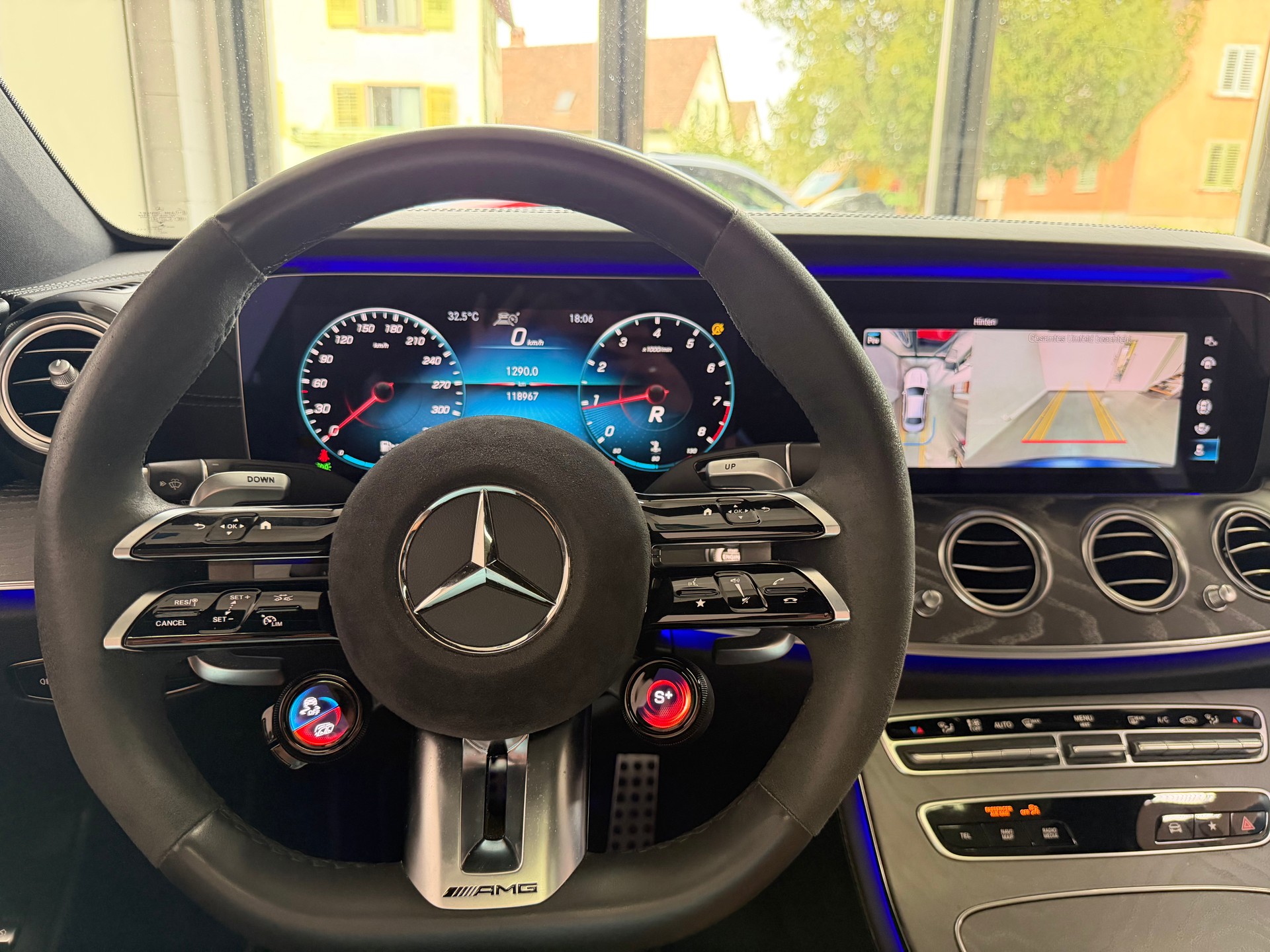 MERCEDES-BENZ AMG E 63 S 4Matic+ Speedshift 9G-TCT * Blau matt * Headup * Burmester * 360 Kamera * Distronic *-image-9