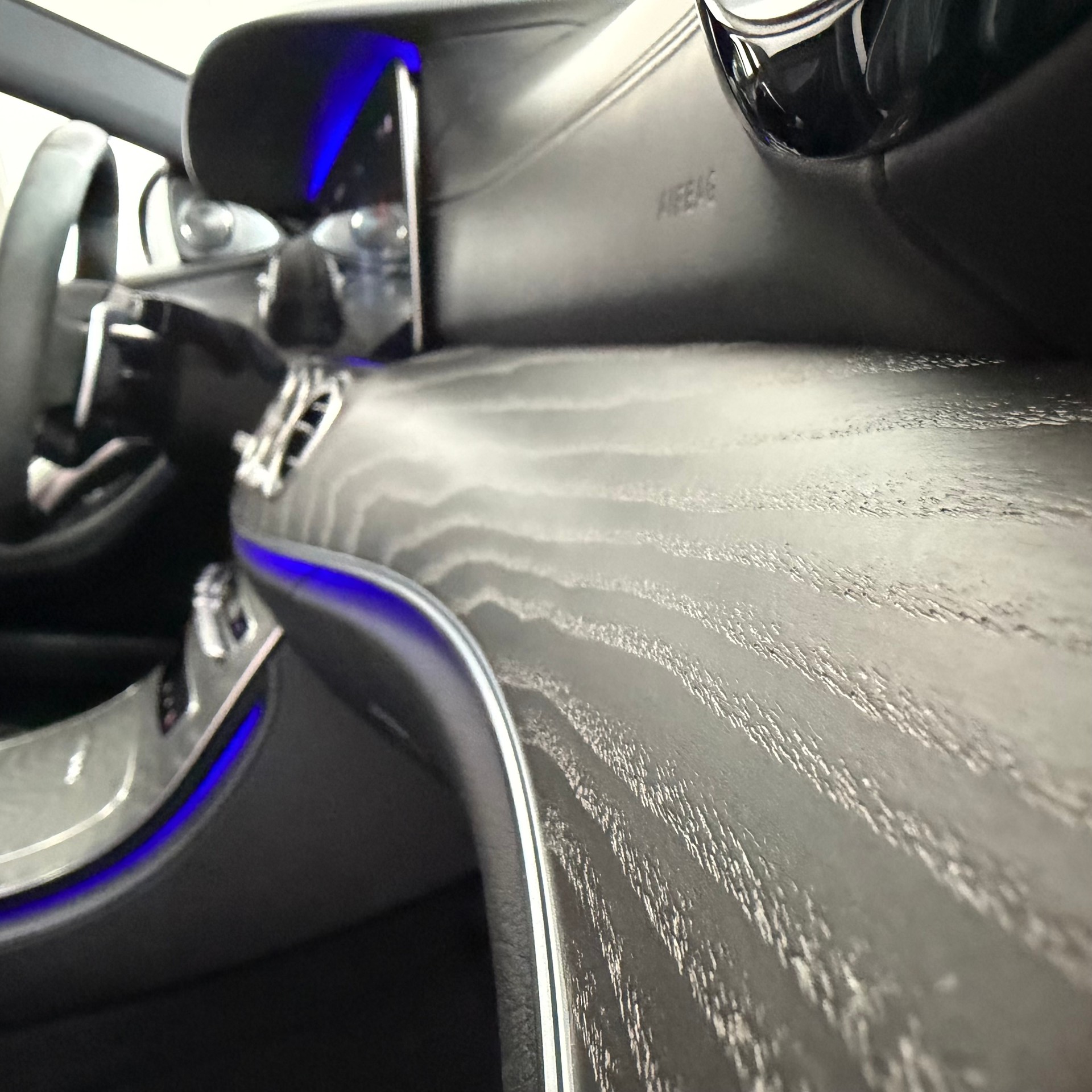 MERCEDES-BENZ AMG E 63 S 4Matic+ Speedshift 9G-TCT * Blau matt * Headup * Burmester * 360 Kamera * Distronic *-image-14