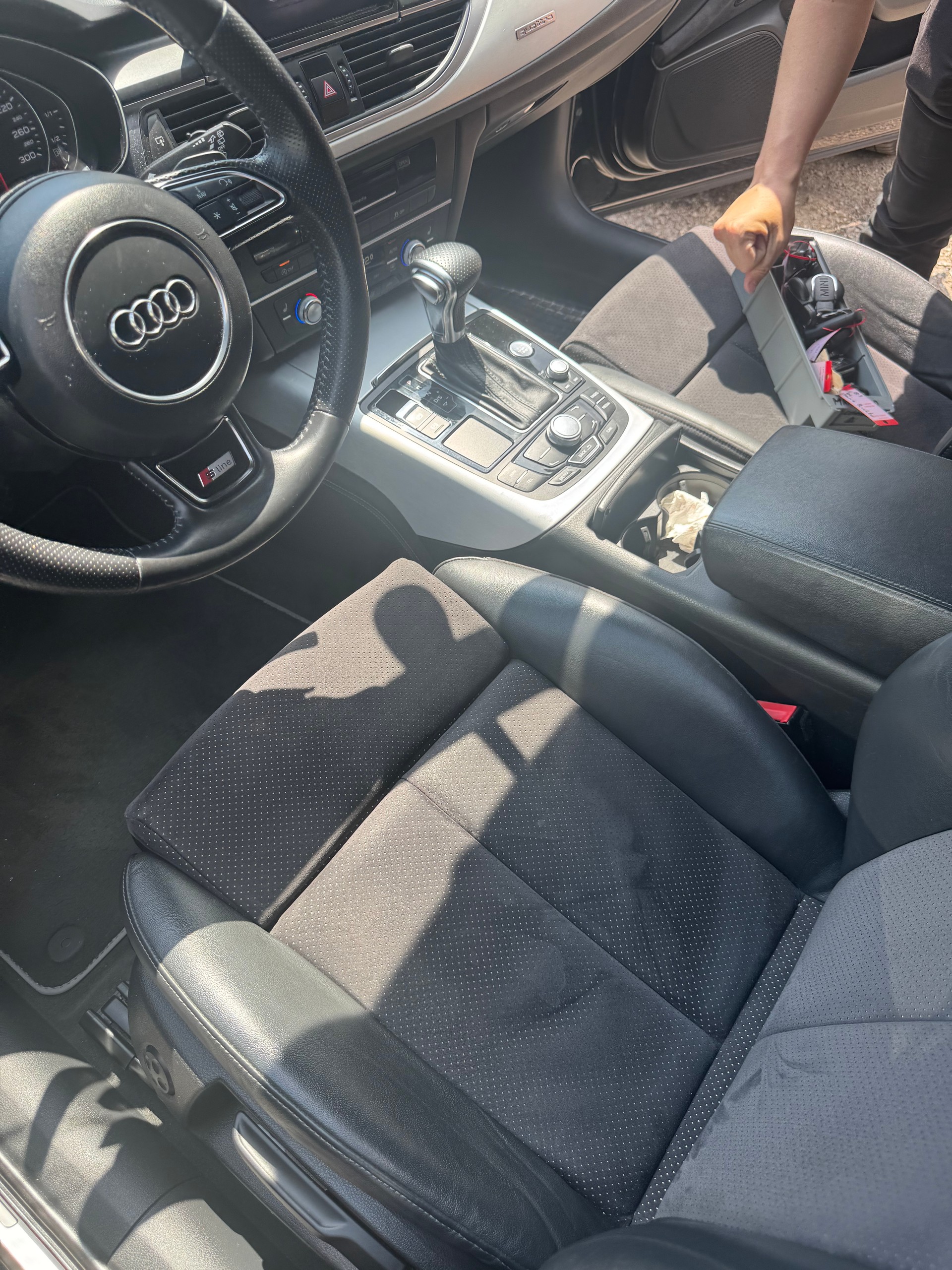 AUDI A6 Avant 3.0 TDI V6 quattro S-tronic-image-9