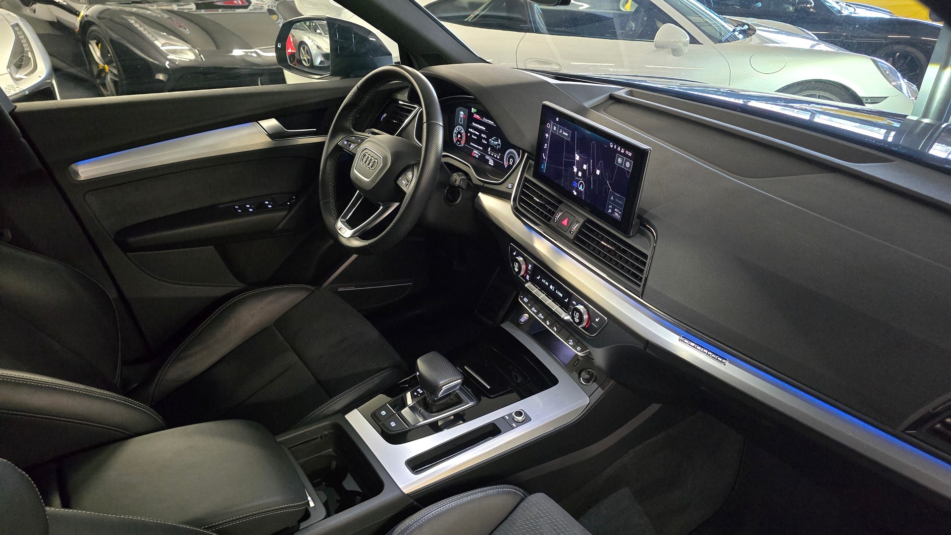 AUDI Q5 Sportback 40 TFSI S line quattro S-tronic-image-22