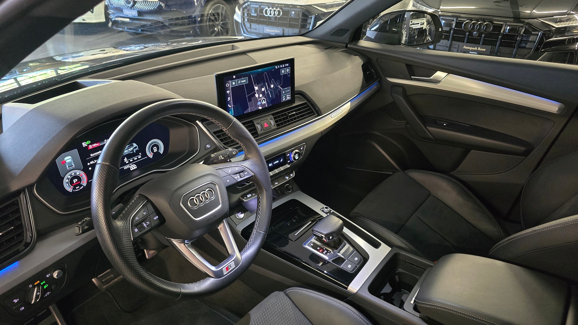AUDI Q5 Sportback 40 TFSI S line quattro S-tronic-image-14