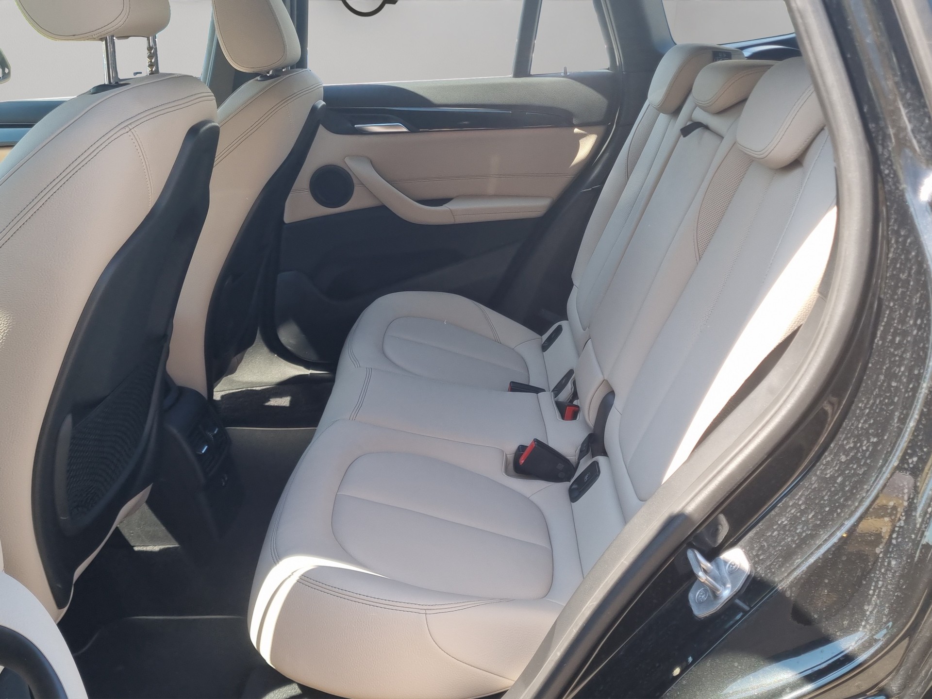 BMW X1 xDrive 20i xLine Steptronic-image-18