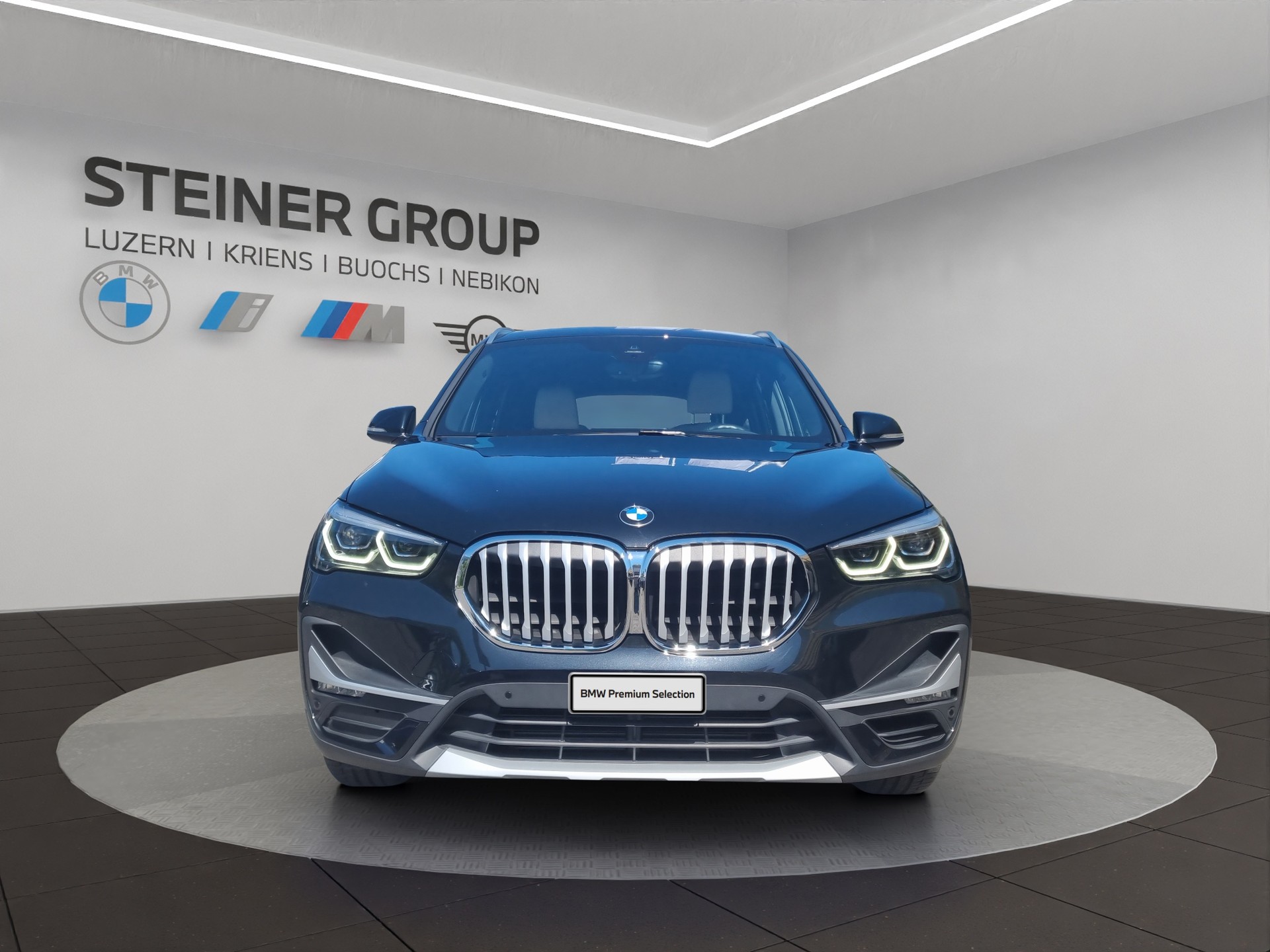BMW X1 xDrive 20i xLine Steptronic-image-1
