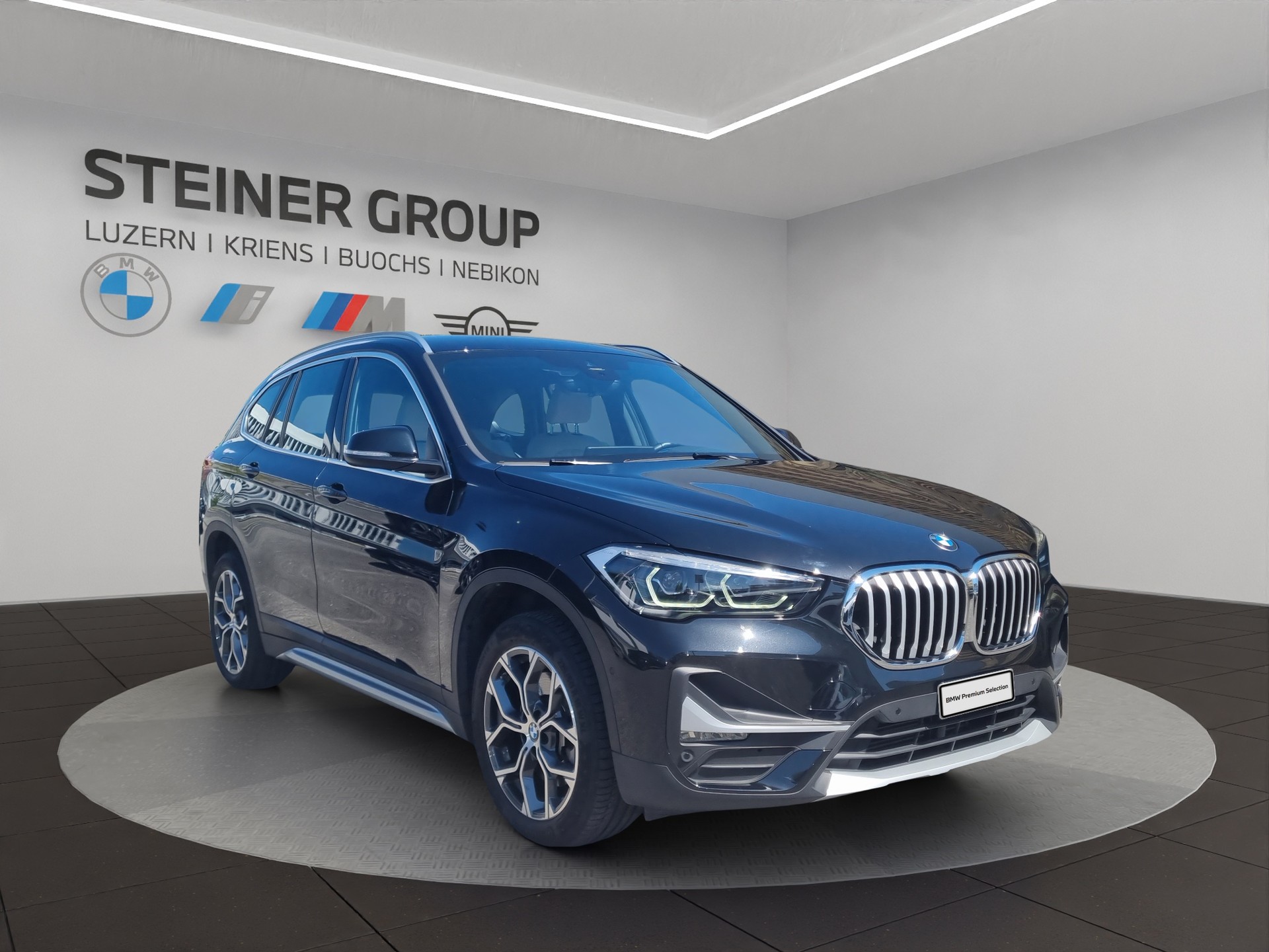 BMW X1 xDrive 20i xLine Steptronic-image-2