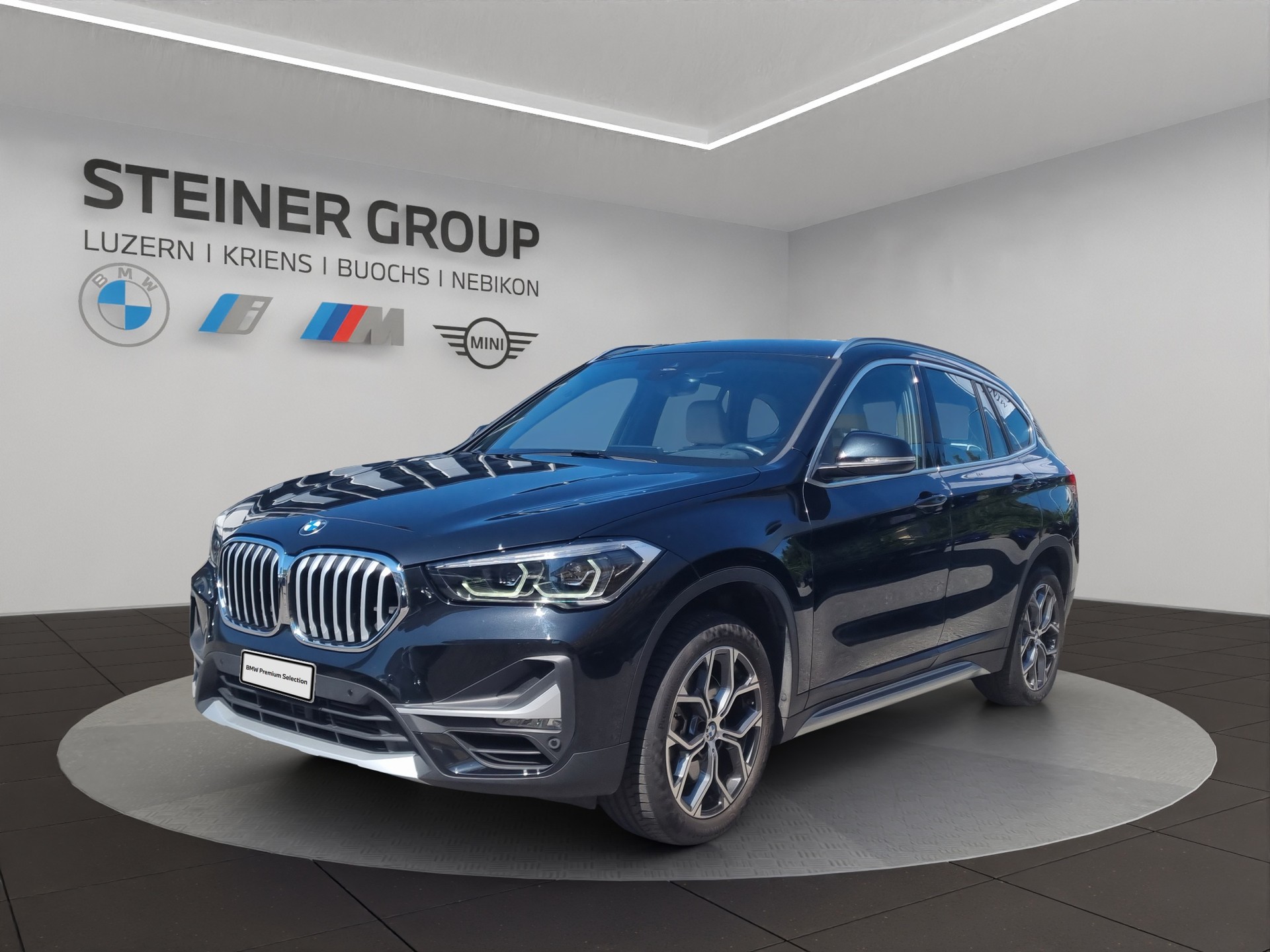 BMW X1 xDrive 20i xLine Steptronic-image-0