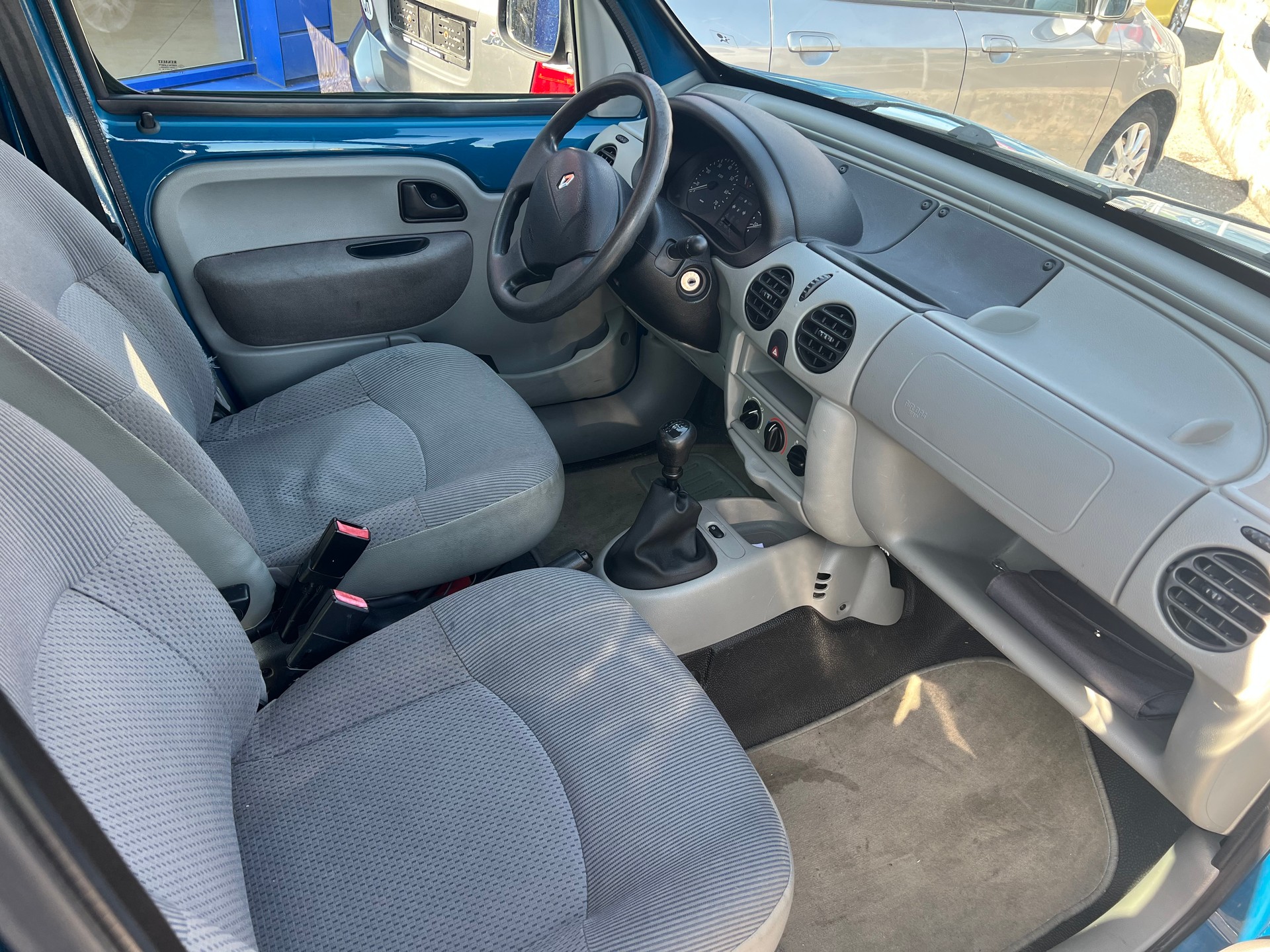 RENAULT Kangoo 1.4 Authentique Automatic-image-3