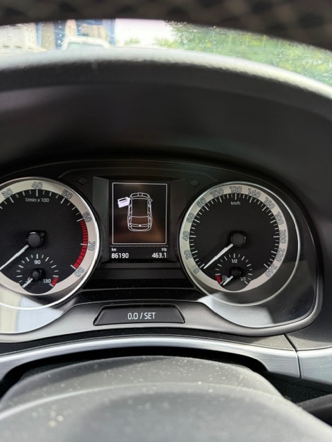 SKODA Fabia 1.2 TSI Swiss Edition DSG-image-5