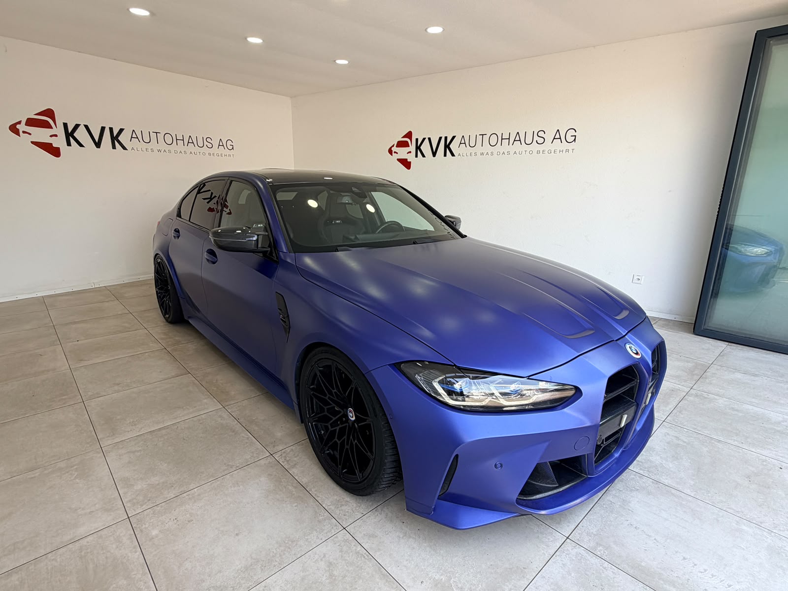 BMW M3 Competition M xDrive* Traumaustattung *-image-2