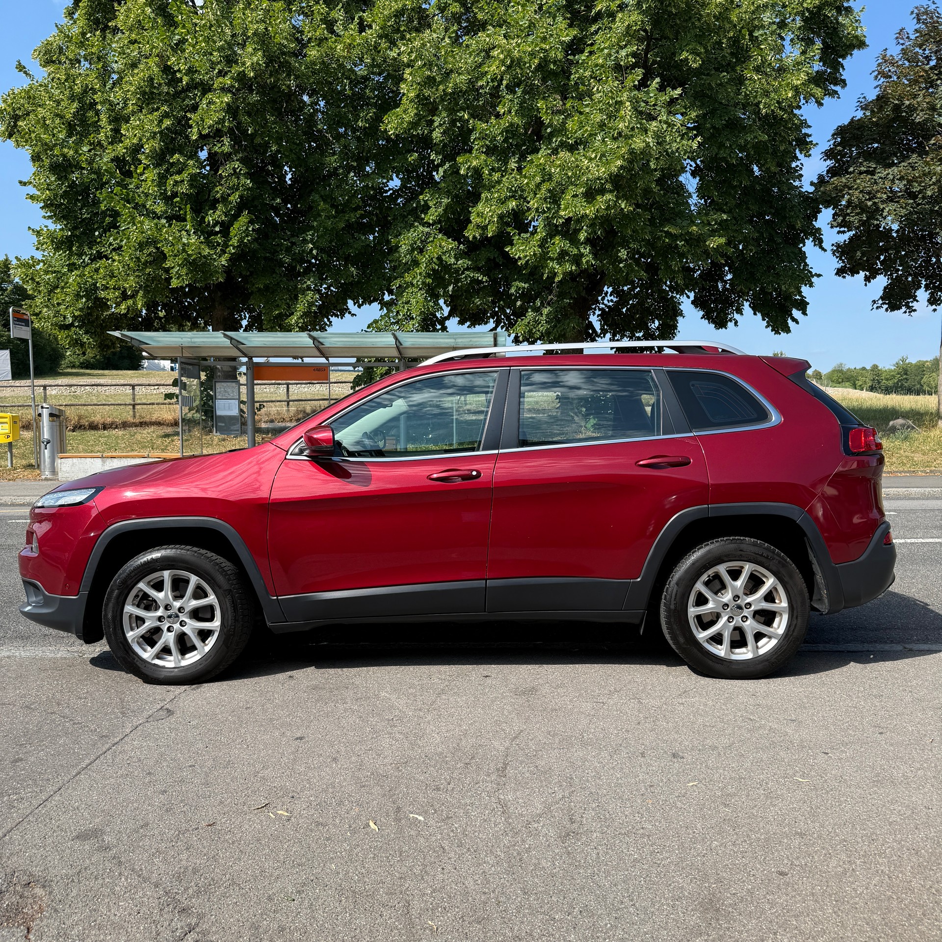 JEEP Cherokee 2.2TD Longitude AWD 9ATX-image-3
