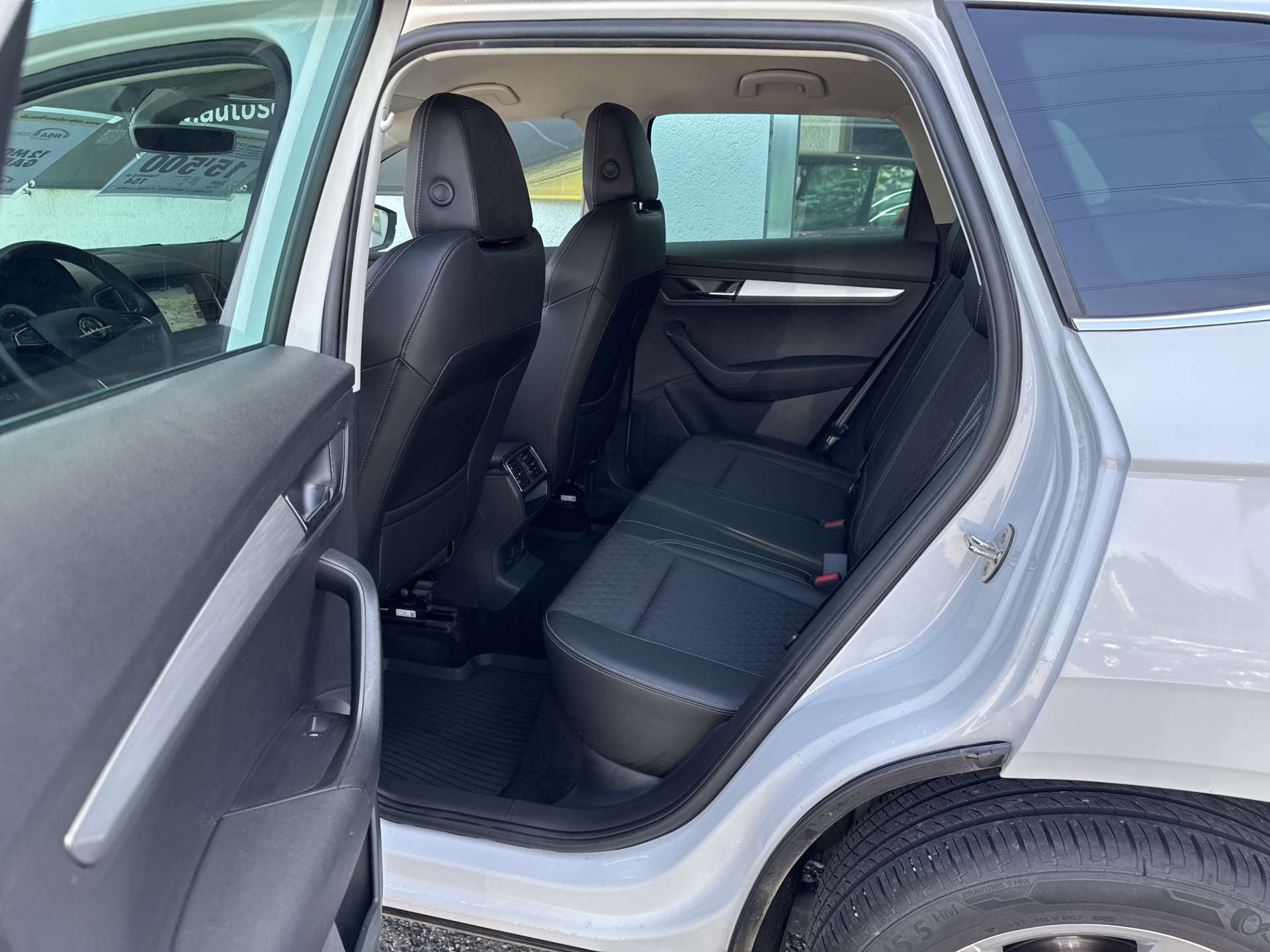 SKODA Karoq 2.0 TDi CR Ambition 4x4 DSG-Automat-image-7
