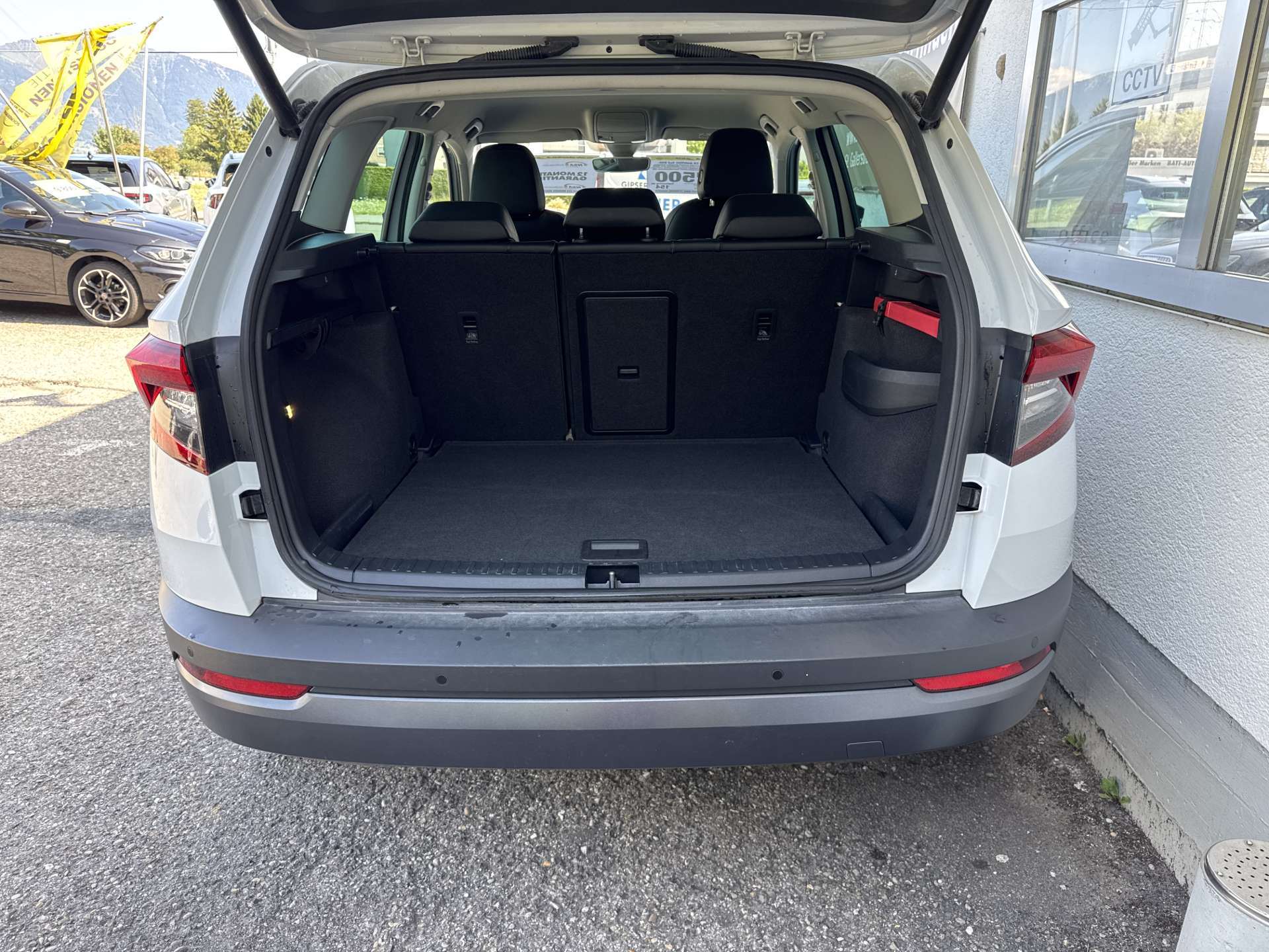 SKODA Karoq 2.0 TDi CR Ambition 4x4 DSG-Automat-image-8