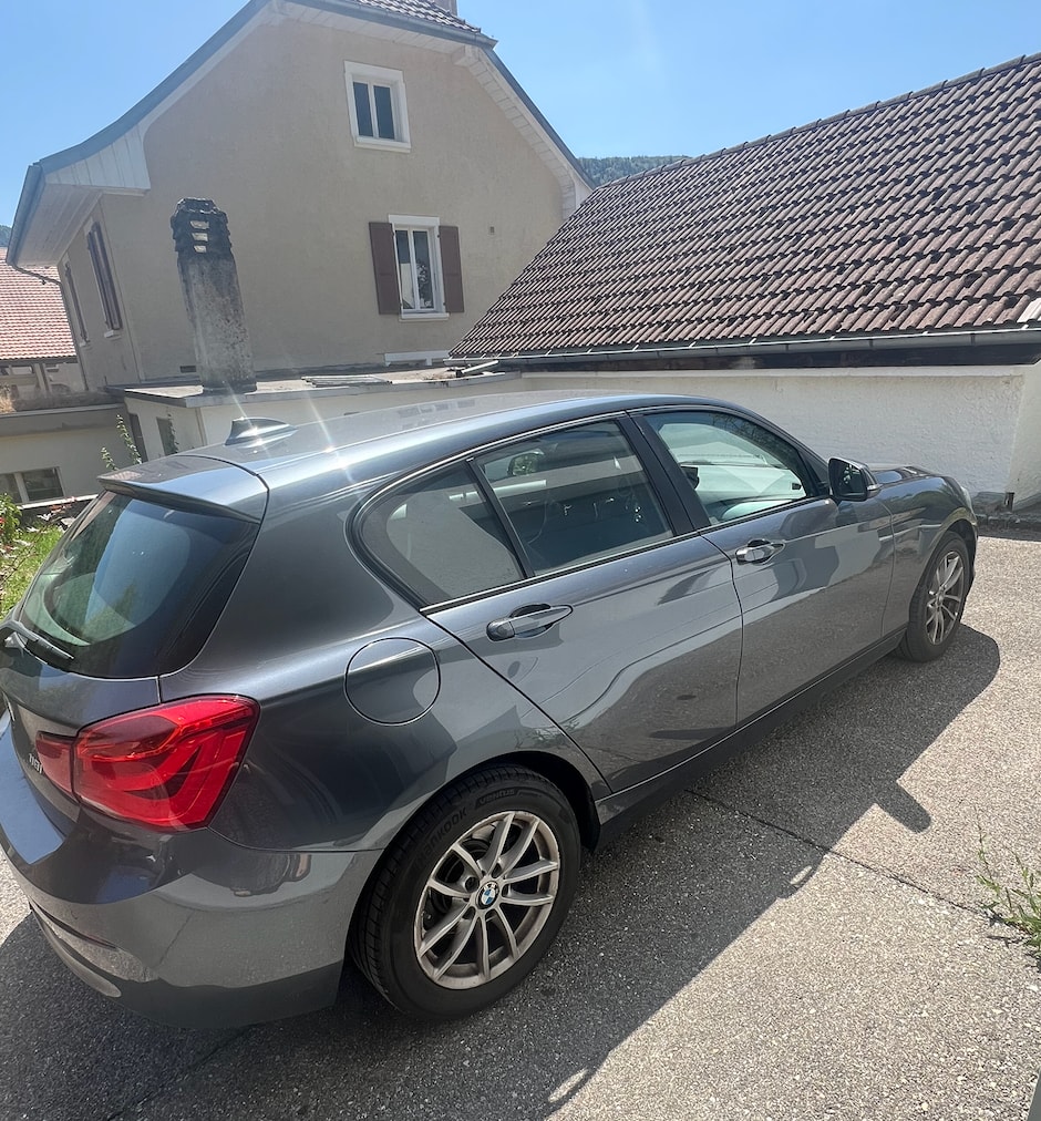 BMW 118i Frisch ab MFK, Ledersitze-image-4