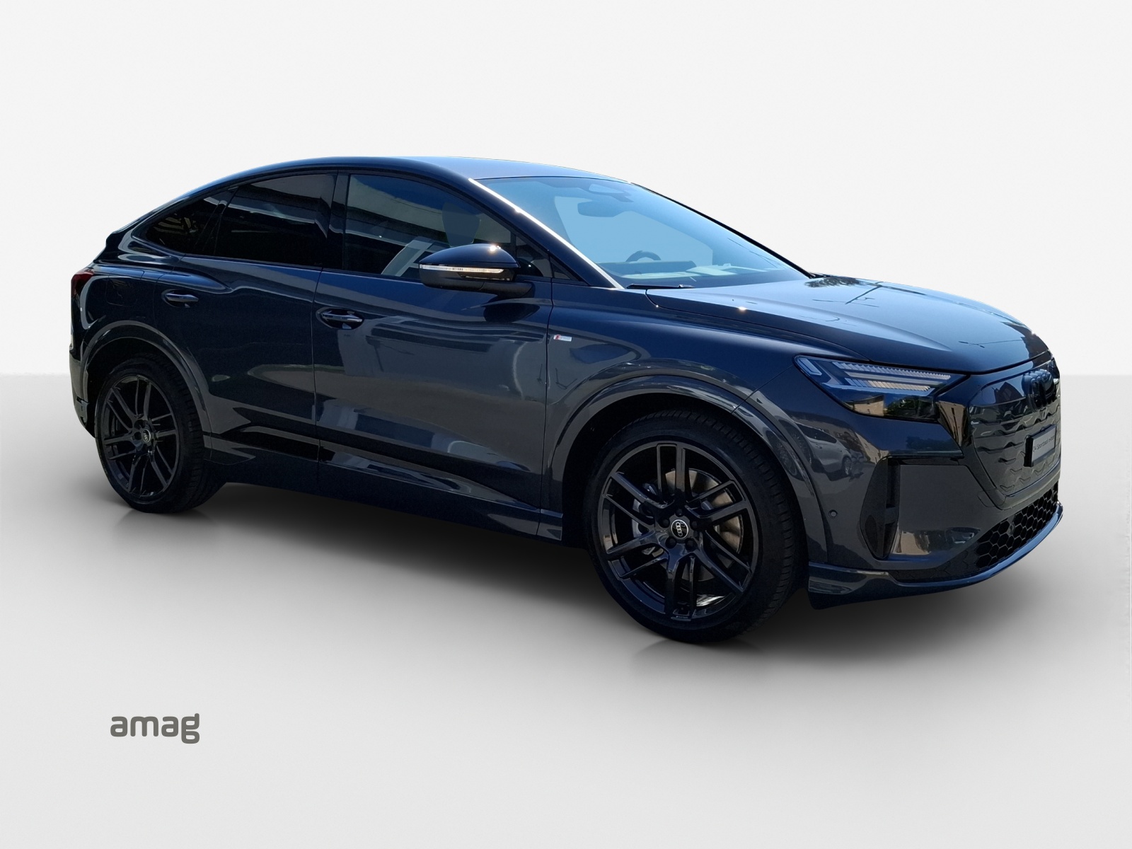 AUDI Q4 Sportback e-tron quattro performance Swiss Ski-image-5