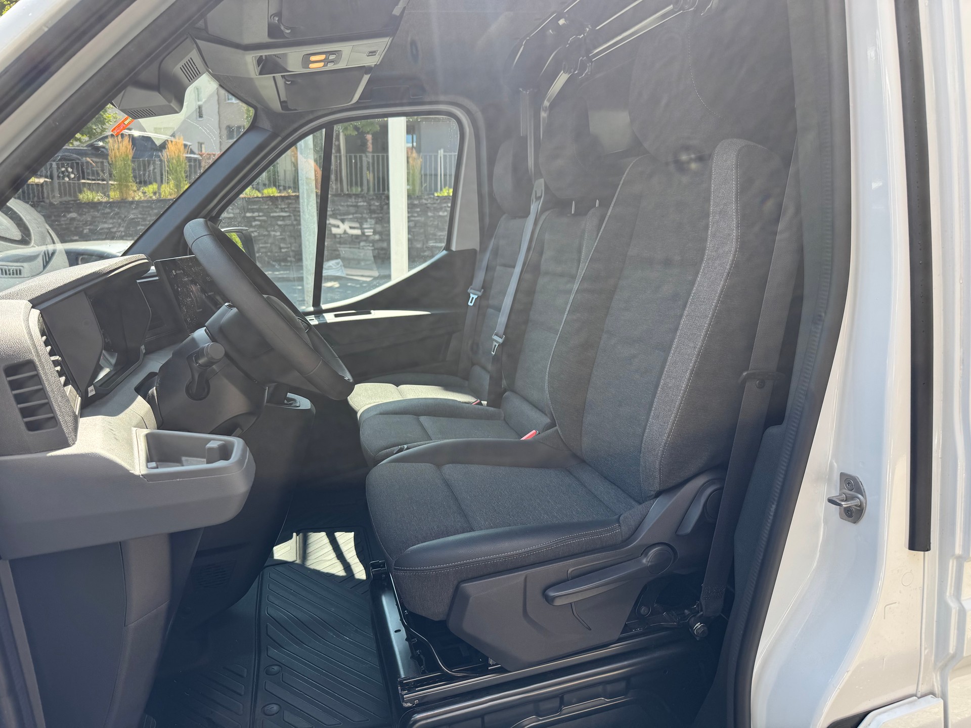 RENAULT Master T35 2.0 Blue dCi 150 L2H2 Advance-image-6