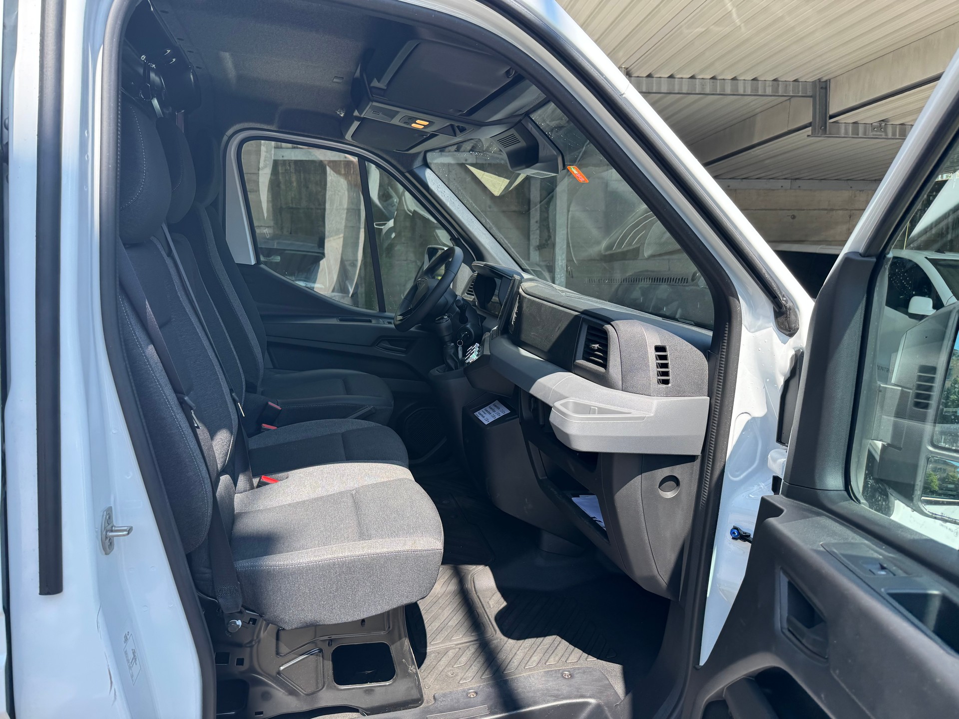 RENAULT Master T35 2.0 Blue dCi 150 L2H2 Advance-image-8