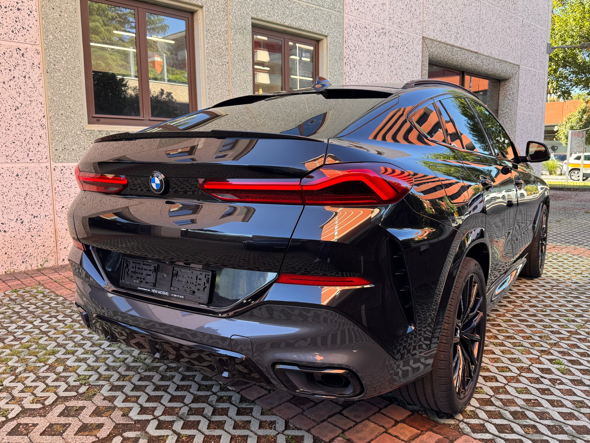 BMW X6 xDrive 48V 40d Steptronic M Sport-image-4