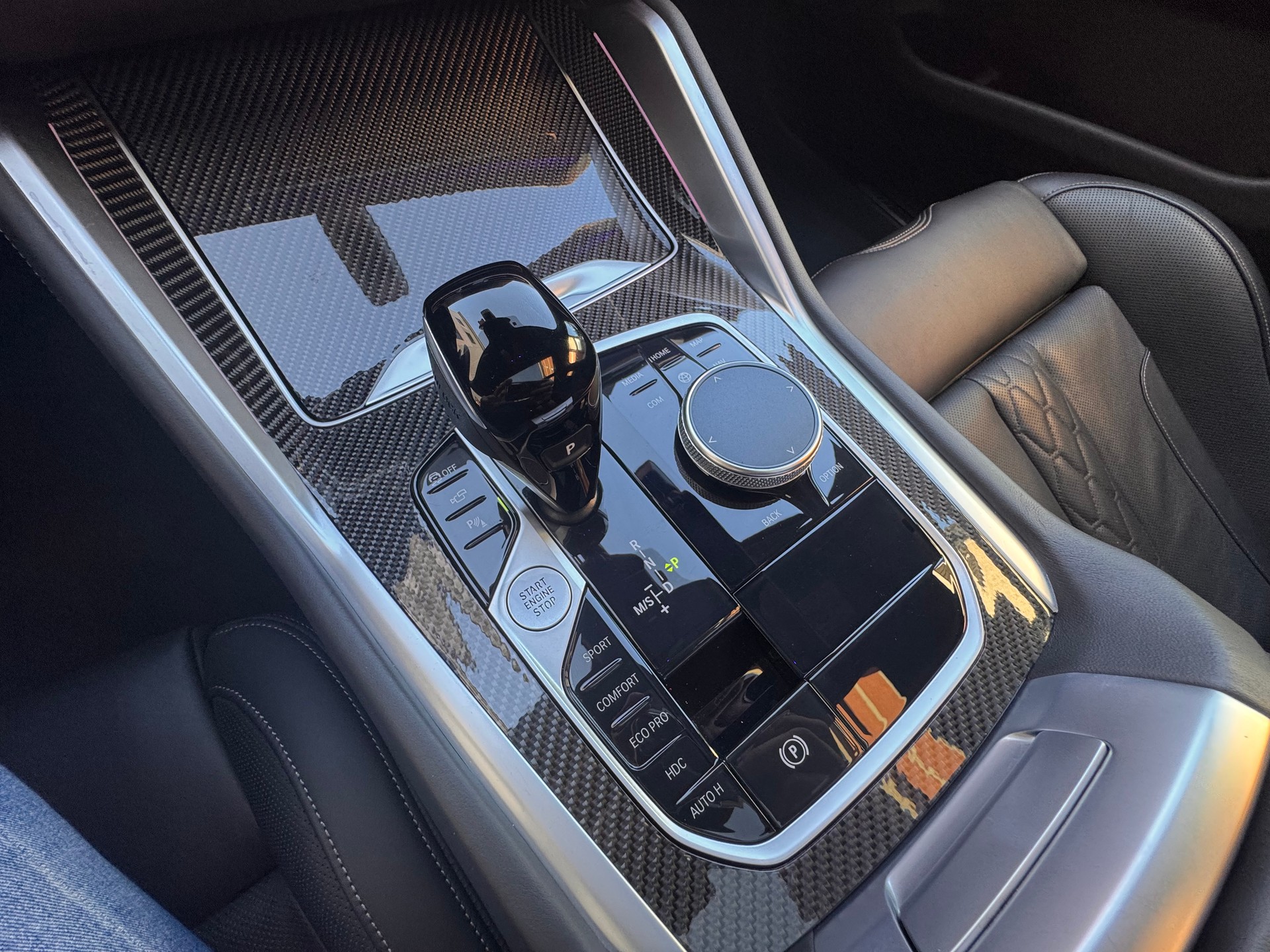 BMW X6 xDrive 48V 40d Steptronic M Sport-image-13